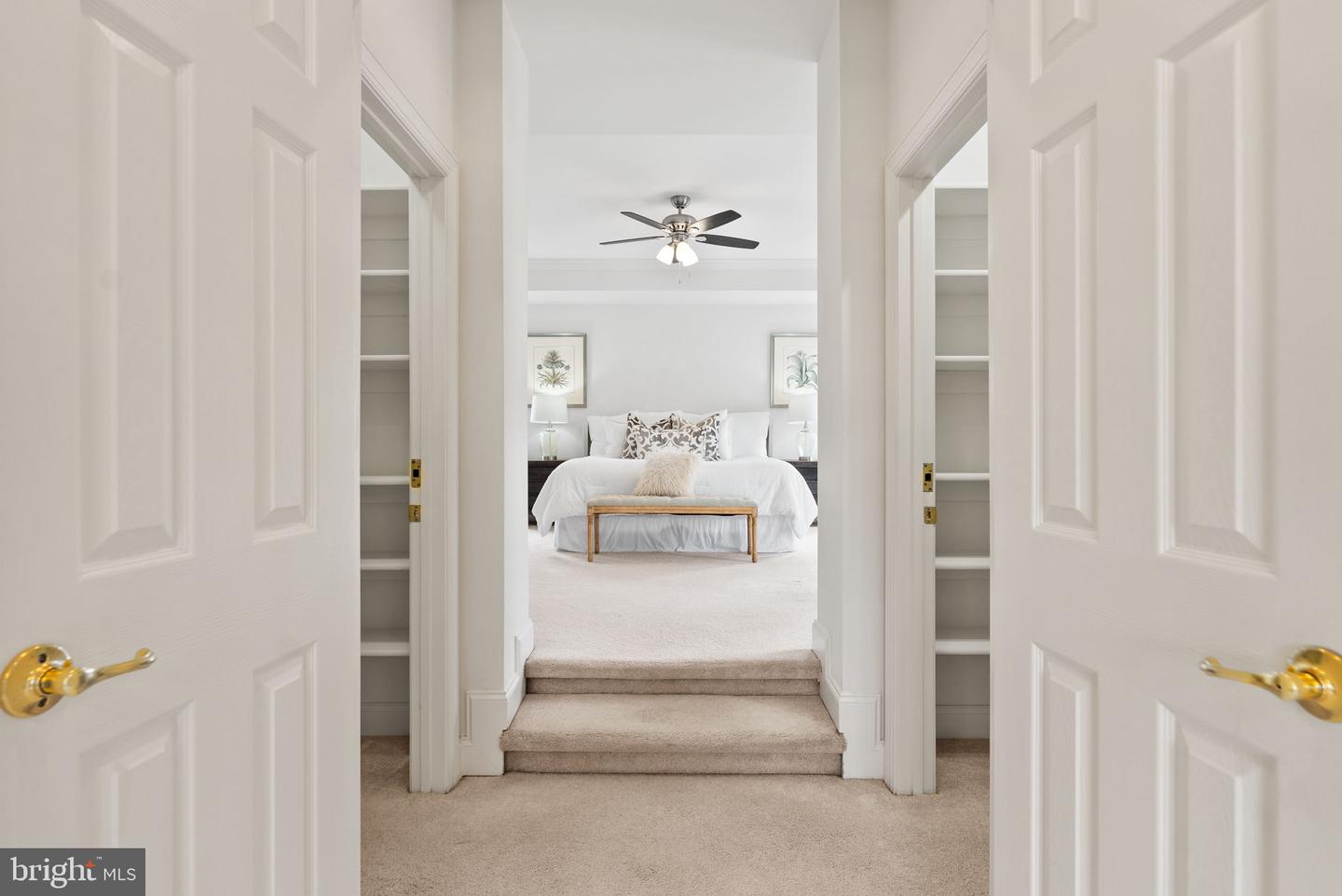 5421 SHERMAN OAKS CT, HAYMARKET, Virginia 20169, 5 Bedrooms Bedrooms, 24 Rooms Rooms,4 BathroomsBathrooms,Residential,For sale,5421 SHERMAN OAKS CT,VAPW2105668 MLS # VAPW2105668