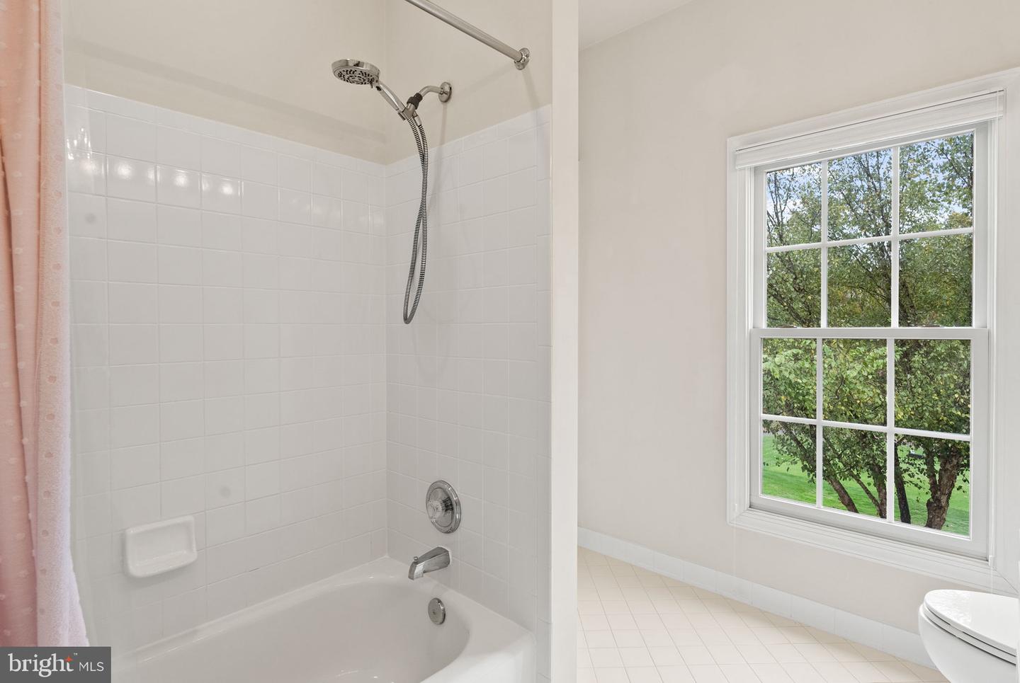 5421 SHERMAN OAKS CT, HAYMARKET, Virginia 20169, 5 Bedrooms Bedrooms, 24 Rooms Rooms,4 BathroomsBathrooms,Residential,For sale,5421 SHERMAN OAKS CT,VAPW2105668 MLS # VAPW2105668