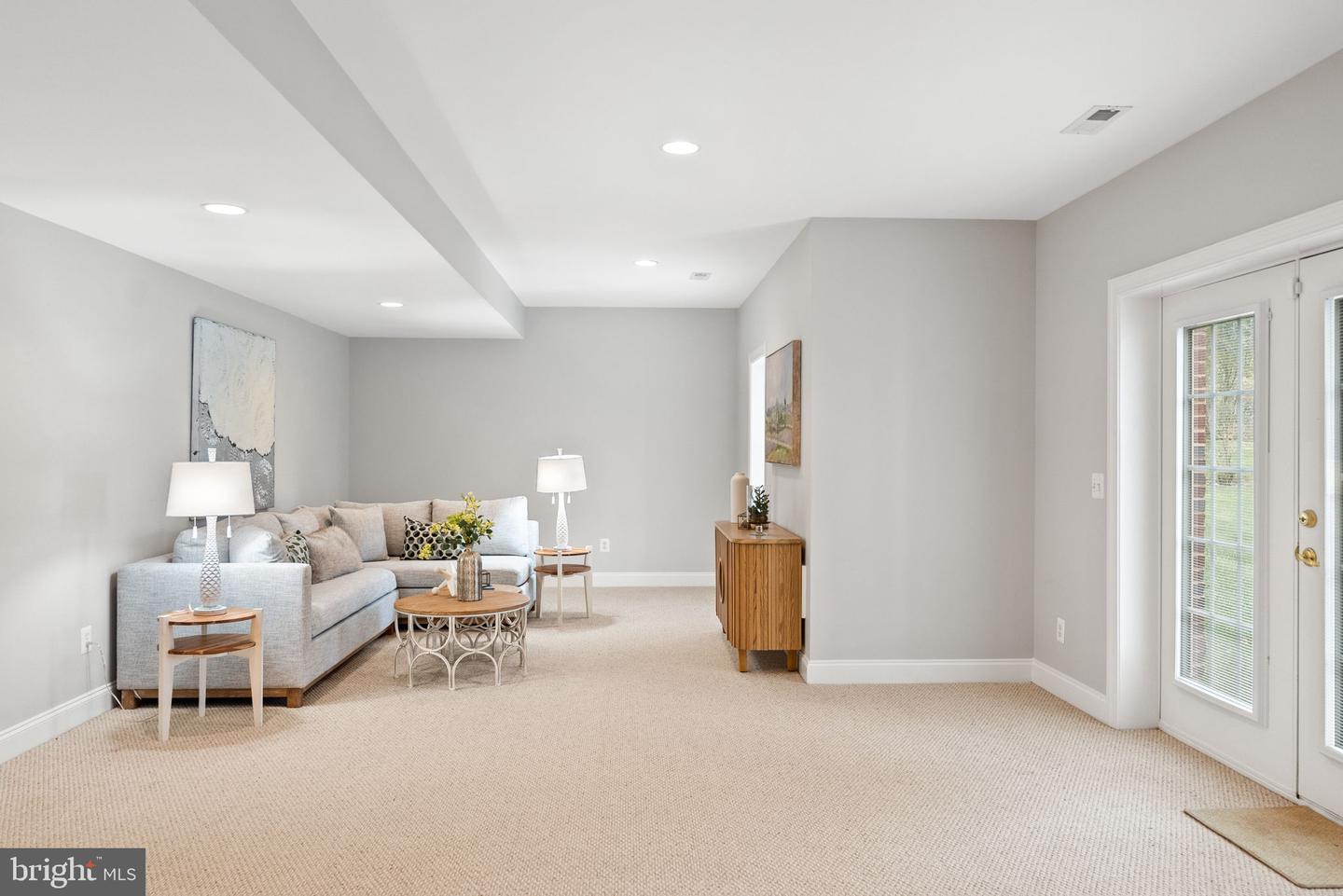 5421 SHERMAN OAKS CT, HAYMARKET, Virginia 20169, 5 Bedrooms Bedrooms, 24 Rooms Rooms,4 BathroomsBathrooms,Residential,For sale,5421 SHERMAN OAKS CT,VAPW2105668 MLS # VAPW2105668