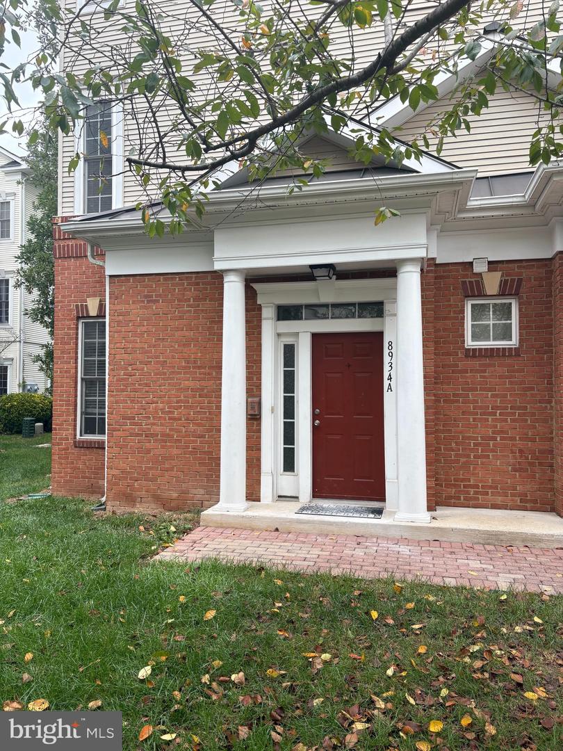 8934 MILFORD HAVEN CT #34A, LORTON, Virginia 22079, 3 Bedrooms Bedrooms, ,2 BathroomsBathrooms,Residential,For sale,8934 MILFORD HAVEN CT #34A,VAFX2273550 MLS # VAFX2273550