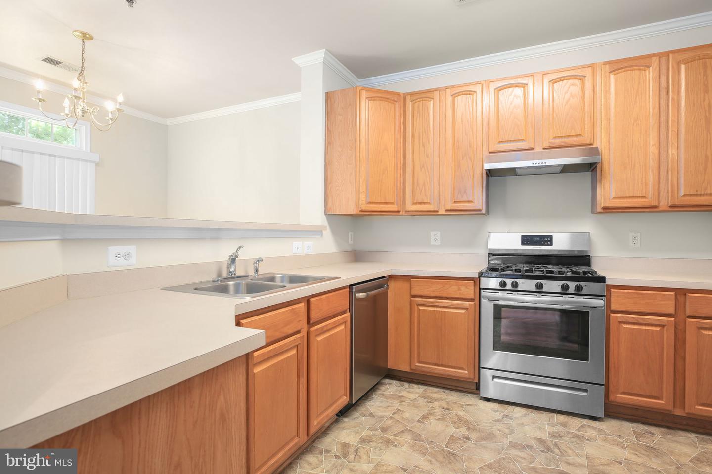 8934 MILFORD HAVEN CT #34A, LORTON, Virginia 22079, 3 Bedrooms Bedrooms, ,2 BathroomsBathrooms,Residential,For sale,8934 MILFORD HAVEN CT #34A,VAFX2273550 MLS # VAFX2273550