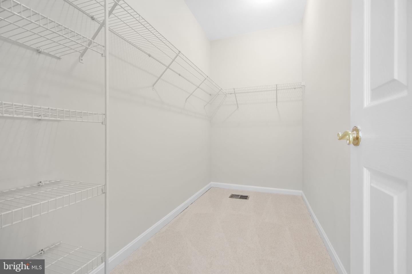 8934 MILFORD HAVEN CT #34A, LORTON, Virginia 22079, 3 Bedrooms Bedrooms, ,2 BathroomsBathrooms,Residential,For sale,8934 MILFORD HAVEN CT #34A,VAFX2273550 MLS # VAFX2273550 8934 MILFORD HAVEN CT #34A, LORTON, Virginia 22079, 3 Bedrooms Bedrooms, ,2 BathroomsBathrooms,Residential,For sale,8934 MILFORD HAVEN CT #34A,VAFX2273550 MLS # VAFX2273550