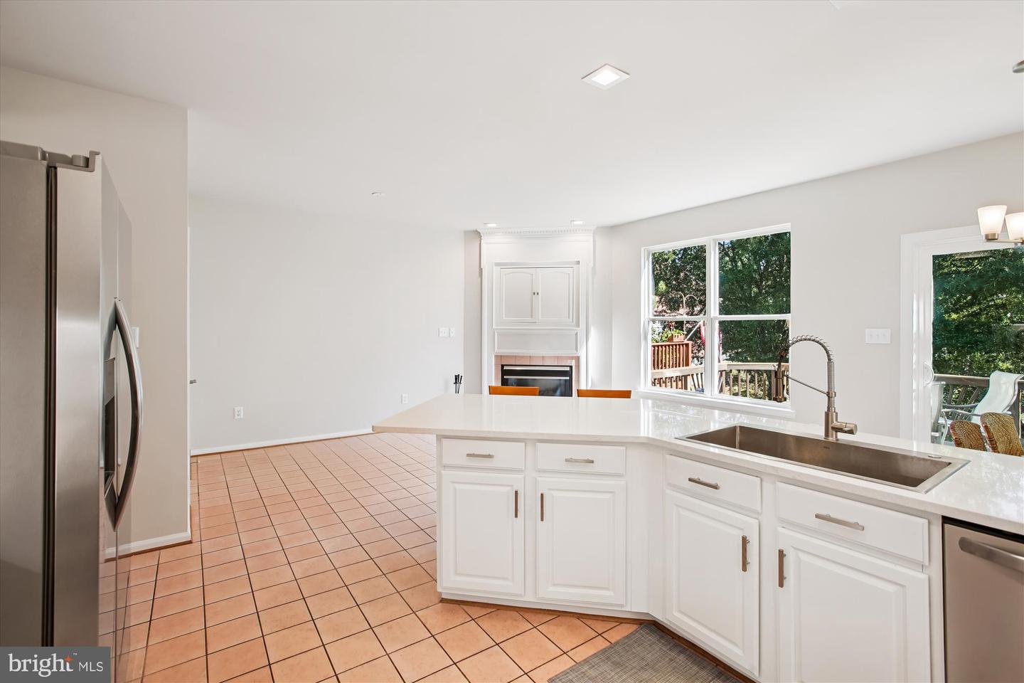 6339 DUNMAN WAY, ALEXANDRIA, Virginia 22315, 4 Bedrooms Bedrooms, ,3 BathroomsBathrooms,Residential,For sale,6339 DUNMAN WAY,VAFX2273572 MLS # VAFX2273572
