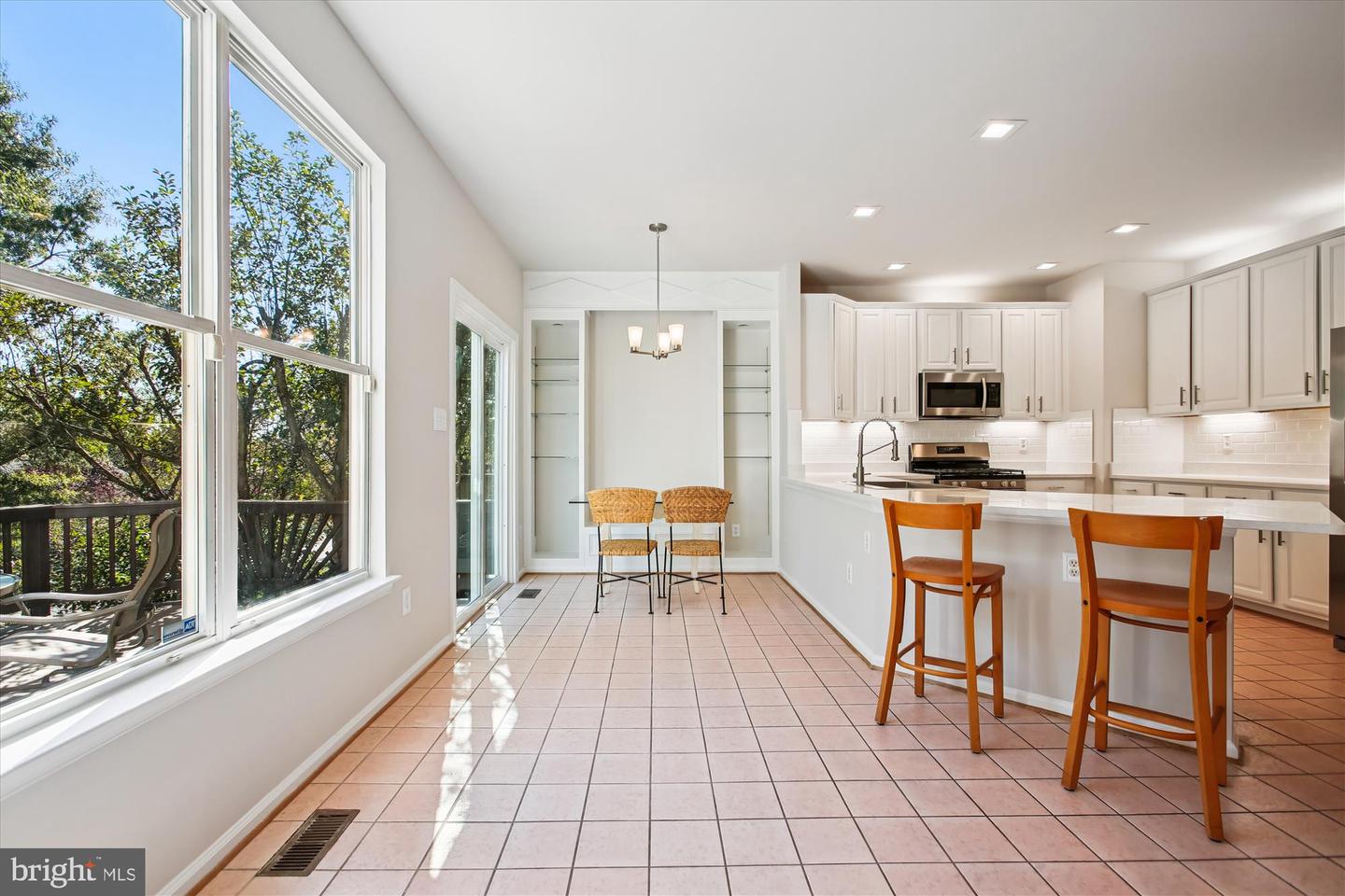 6339 DUNMAN WAY, ALEXANDRIA, Virginia 22315, 4 Bedrooms Bedrooms, ,3 BathroomsBathrooms,Residential,For sale,6339 DUNMAN WAY,VAFX2273572 MLS # VAFX2273572