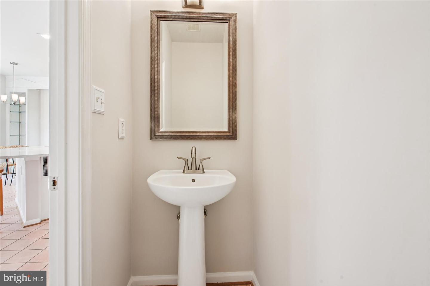 6339 DUNMAN WAY, ALEXANDRIA, Virginia 22315, 4 Bedrooms Bedrooms, ,3 BathroomsBathrooms,Residential,For sale,6339 DUNMAN WAY,VAFX2273572 MLS # VAFX2273572