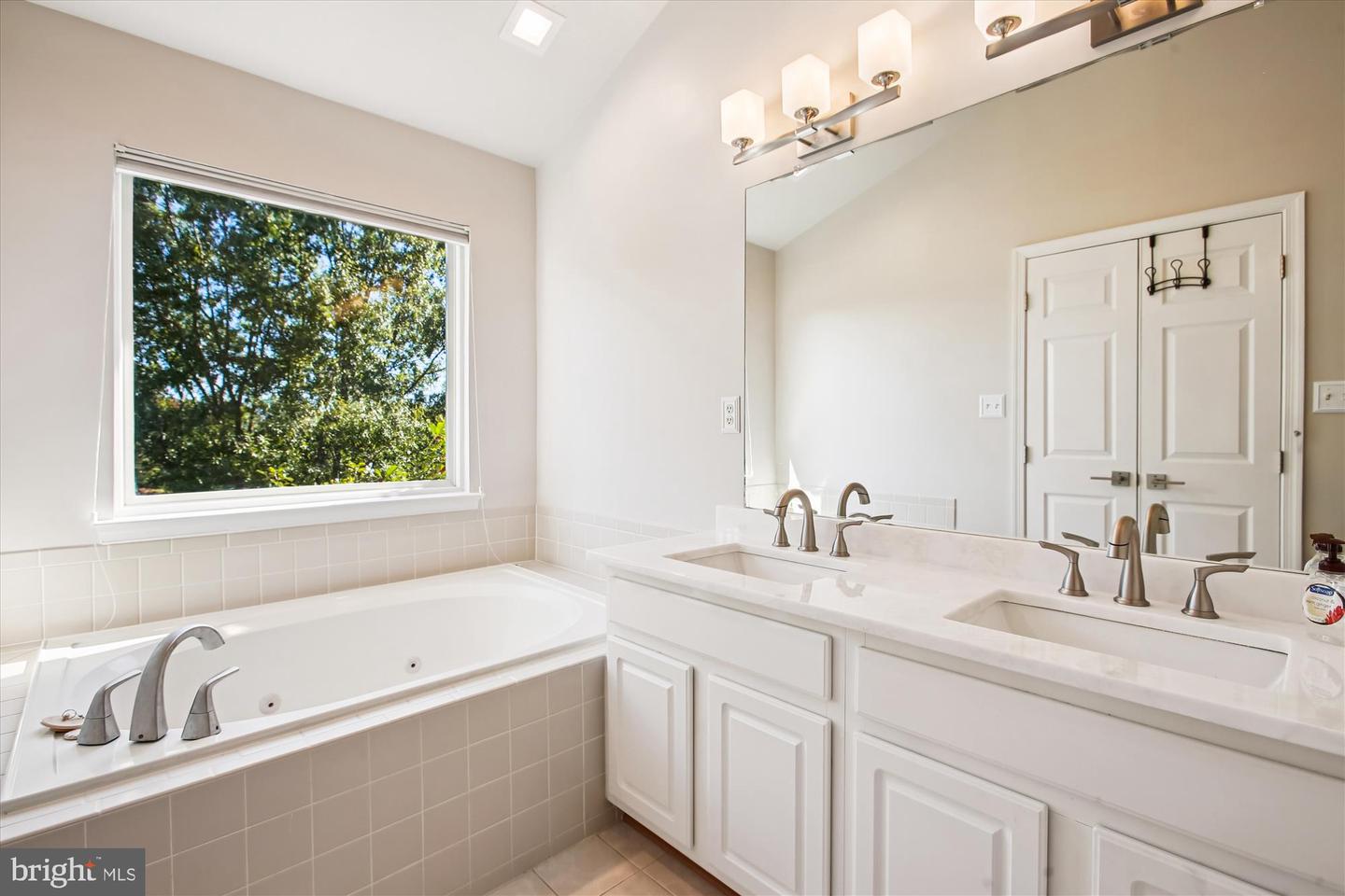 6339 DUNMAN WAY, ALEXANDRIA, Virginia 22315, 4 Bedrooms Bedrooms, ,3 BathroomsBathrooms,Residential,For sale,6339 DUNMAN WAY,VAFX2273572 MLS # VAFX2273572
