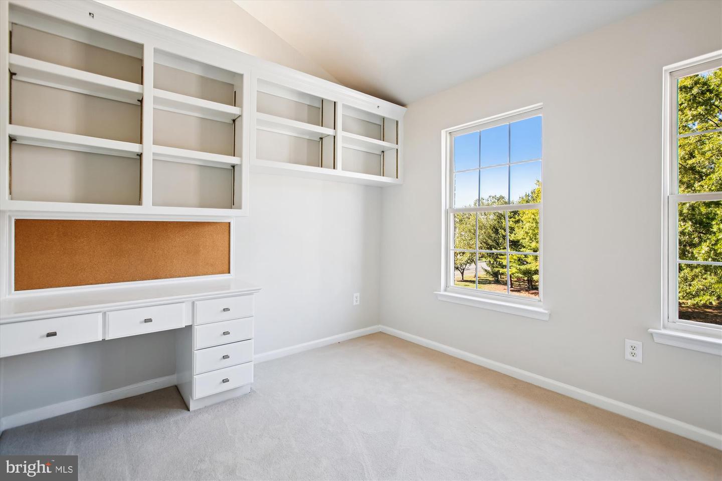 6339 DUNMAN WAY, ALEXANDRIA, Virginia 22315, 4 Bedrooms Bedrooms, ,3 BathroomsBathrooms,Residential,For sale,6339 DUNMAN WAY,VAFX2273572 MLS # VAFX2273572