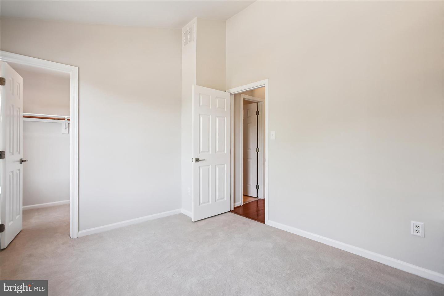 6339 DUNMAN WAY, ALEXANDRIA, Virginia 22315, 4 Bedrooms Bedrooms, ,3 BathroomsBathrooms,Residential,For sale,6339 DUNMAN WAY,VAFX2273572 MLS # VAFX2273572
