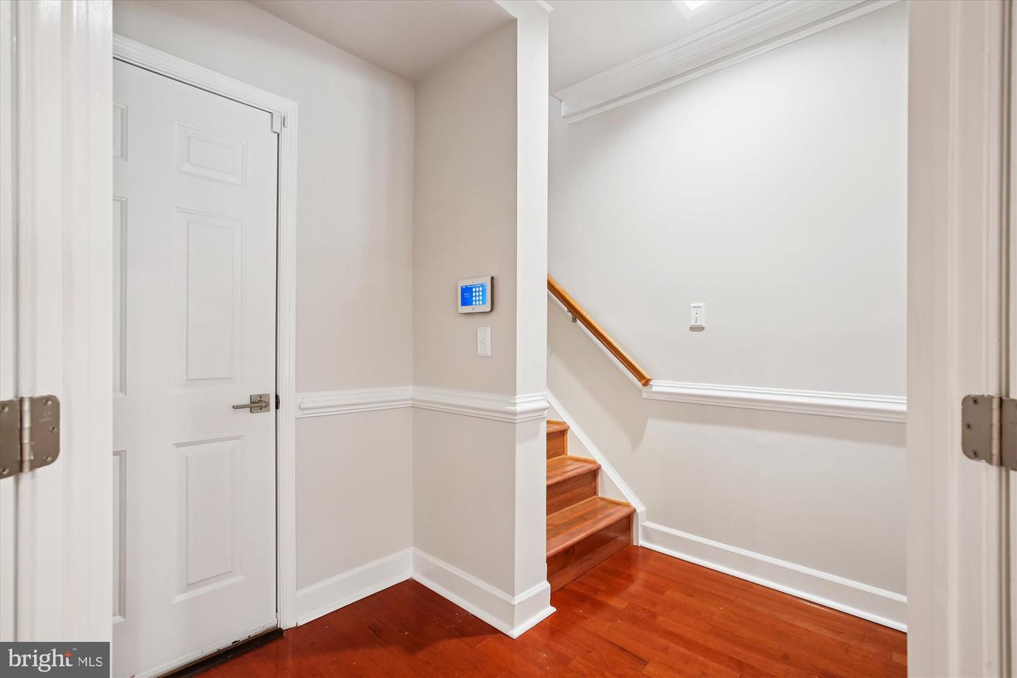 6339 DUNMAN WAY, ALEXANDRIA, Virginia 22315, 4 Bedrooms Bedrooms, ,3 BathroomsBathrooms,Residential,For sale,6339 DUNMAN WAY,VAFX2273572 MLS # VAFX2273572