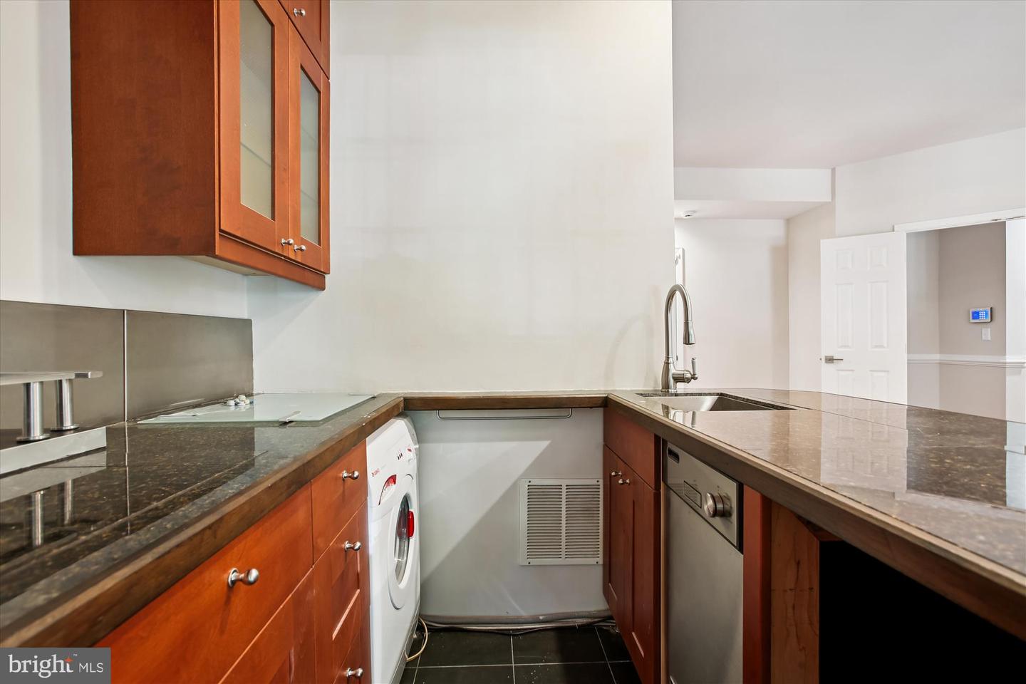 6339 DUNMAN WAY, ALEXANDRIA, Virginia 22315, 4 Bedrooms Bedrooms, ,3 BathroomsBathrooms,Residential,For sale,6339 DUNMAN WAY,VAFX2273572 MLS # VAFX2273572