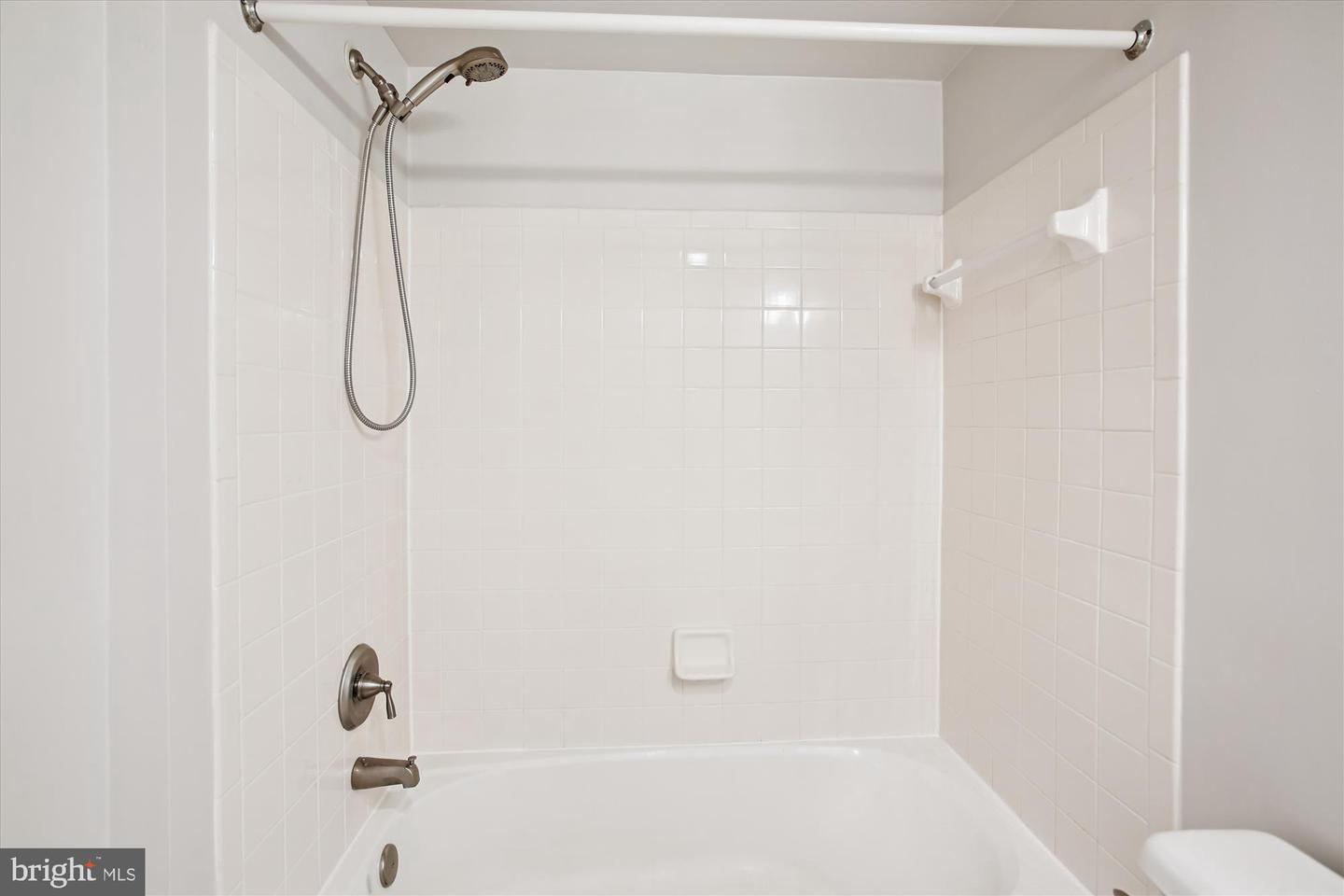 6339 DUNMAN WAY, ALEXANDRIA, Virginia 22315, 4 Bedrooms Bedrooms, ,3 BathroomsBathrooms,Residential,For sale,6339 DUNMAN WAY,VAFX2273572 MLS # VAFX2273572