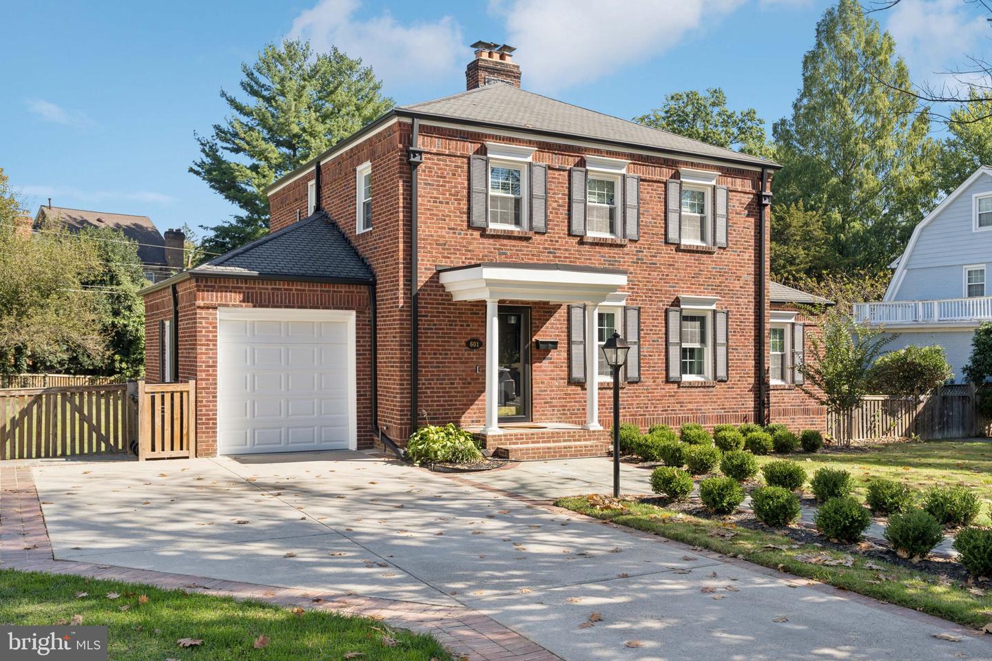 601 HILLWOOD AVE, FALLS CHURCH, Virginia 22042, 3 Bedrooms Bedrooms, ,2 BathroomsBathrooms,Residential,For sale,601 HILLWOOD AVE,VAFA2003342 MLS # VAFA2003342