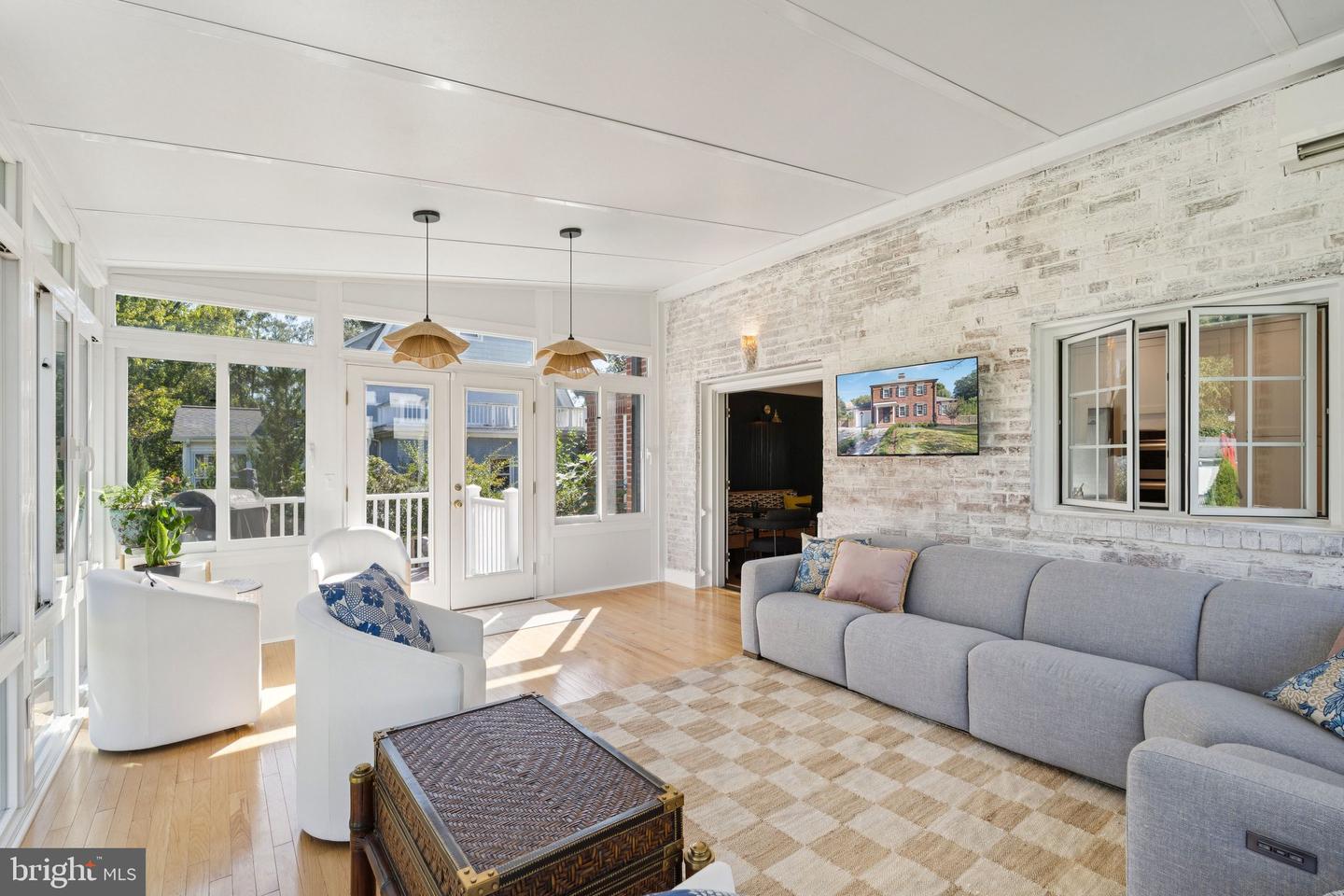 601 HILLWOOD AVE, FALLS CHURCH, Virginia 22042, 3 Bedrooms Bedrooms, ,2 BathroomsBathrooms,Residential,For sale,601 HILLWOOD AVE,VAFA2003342 MLS # VAFA2003342