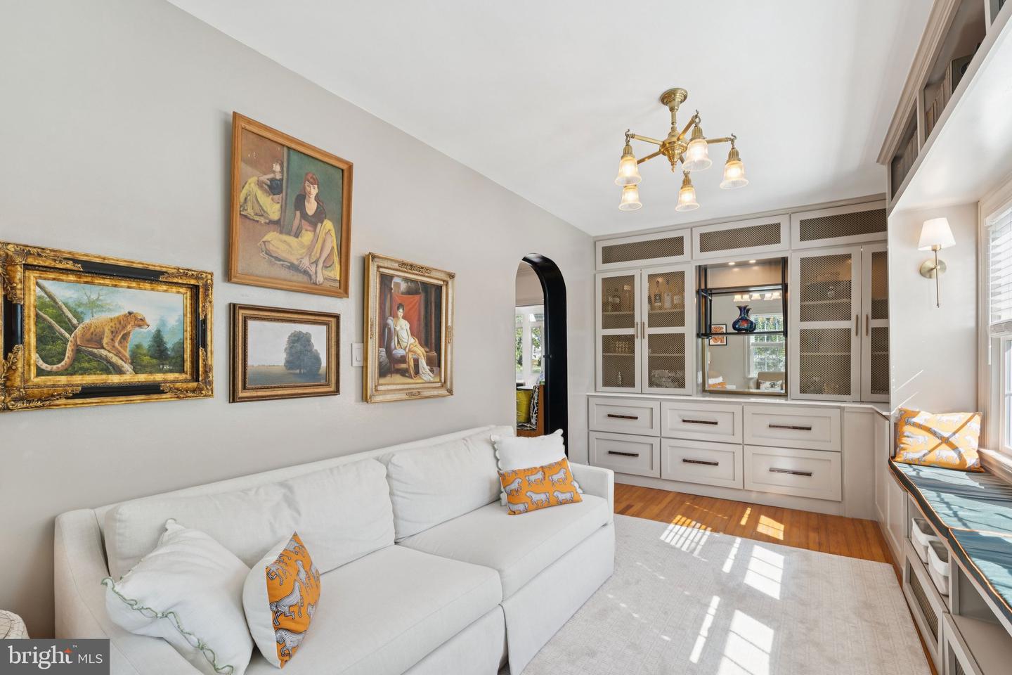 601 HILLWOOD AVE, FALLS CHURCH, Virginia 22042, 3 Bedrooms Bedrooms, ,2 BathroomsBathrooms,Residential,For sale,601 HILLWOOD AVE,VAFA2003342 MLS # VAFA2003342