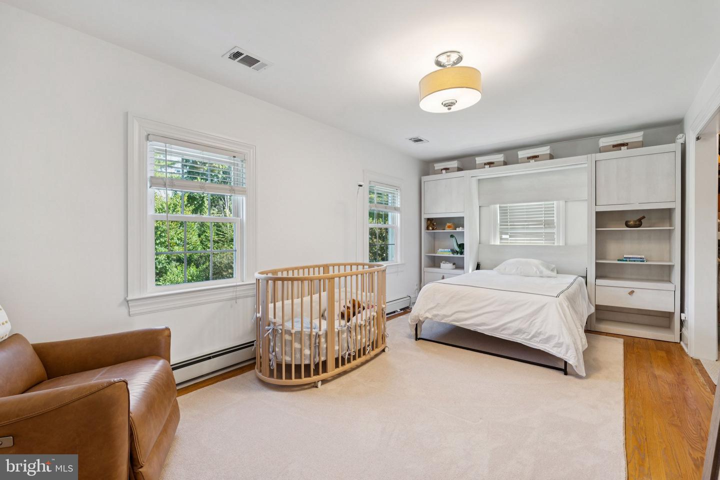 601 HILLWOOD AVE, FALLS CHURCH, Virginia 22042, 3 Bedrooms Bedrooms, ,2 BathroomsBathrooms,Residential,For sale,601 HILLWOOD AVE,VAFA2003342 MLS # VAFA2003342