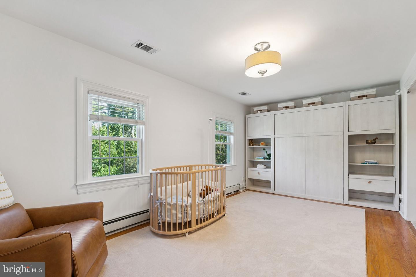 601 HILLWOOD AVE, FALLS CHURCH, Virginia 22042, 3 Bedrooms Bedrooms, ,2 BathroomsBathrooms,Residential,For sale,601 HILLWOOD AVE,VAFA2003342 MLS # VAFA2003342