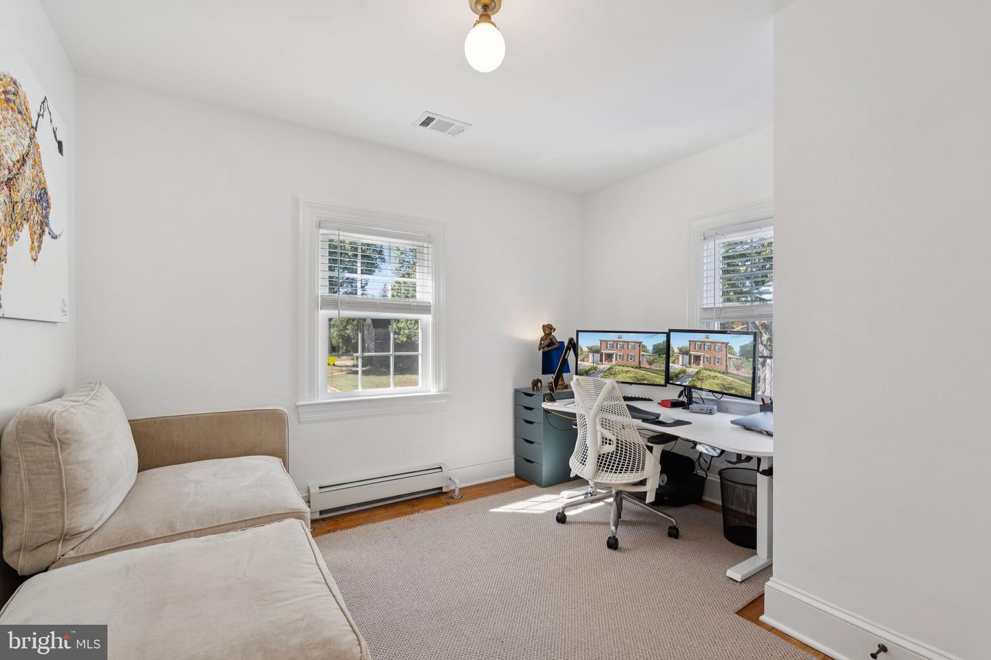 601 HILLWOOD AVE, FALLS CHURCH, Virginia 22042, 3 Bedrooms Bedrooms, ,2 BathroomsBathrooms,Residential,For sale,601 HILLWOOD AVE,VAFA2003342 MLS # VAFA2003342