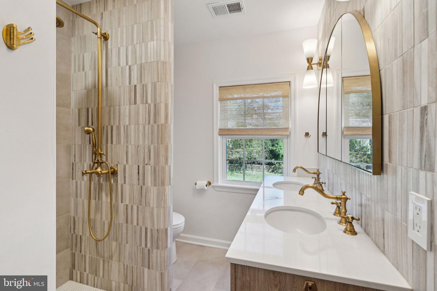 601 HILLWOOD AVE, FALLS CHURCH, Virginia 22042, 3 Bedrooms Bedrooms, ,2 BathroomsBathrooms,Residential,For sale,601 HILLWOOD AVE,VAFA2003342 MLS # VAFA2003342
