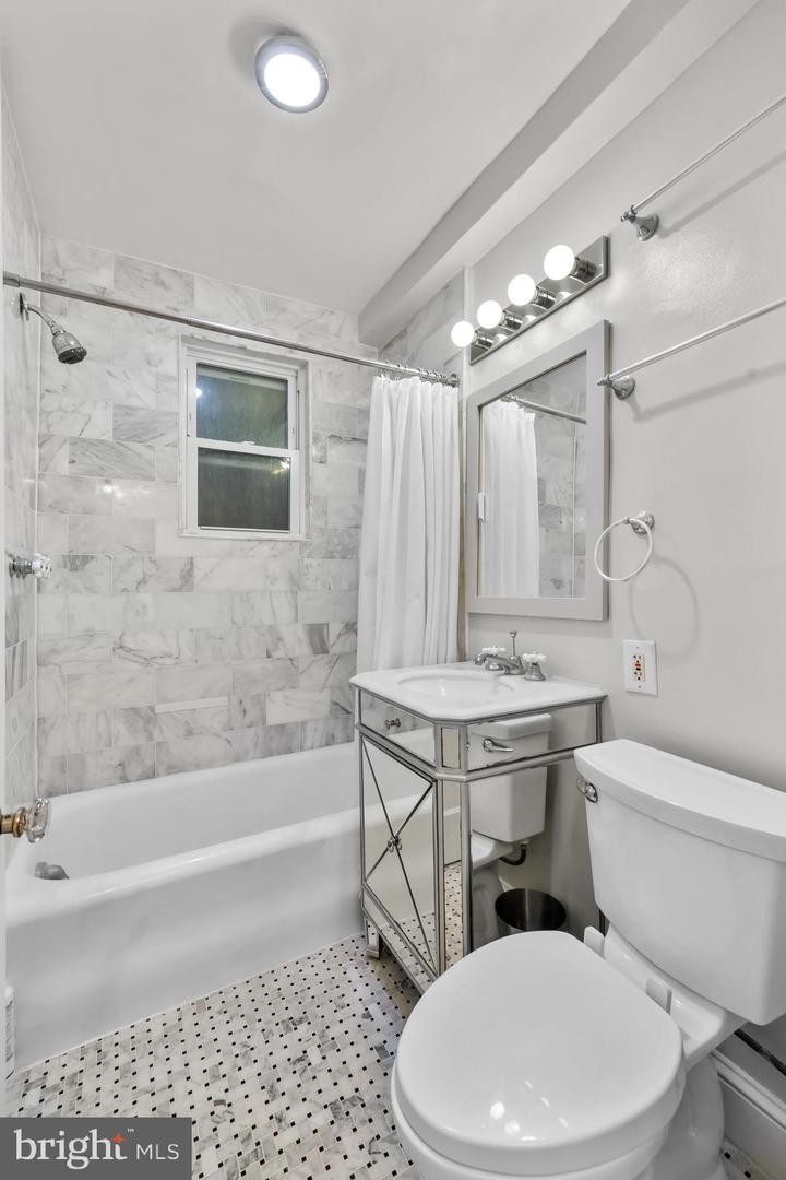 3600 CONNECTICUT AVE NW #202, WASHINGTON, District Of Columbia 20008, 1 Bedroom Bedrooms, ,1 BathroomBathrooms,Residential,For sale,3600 CONNECTICUT AVE NW #202,DCDC2226522 MLS # DCDC2226522