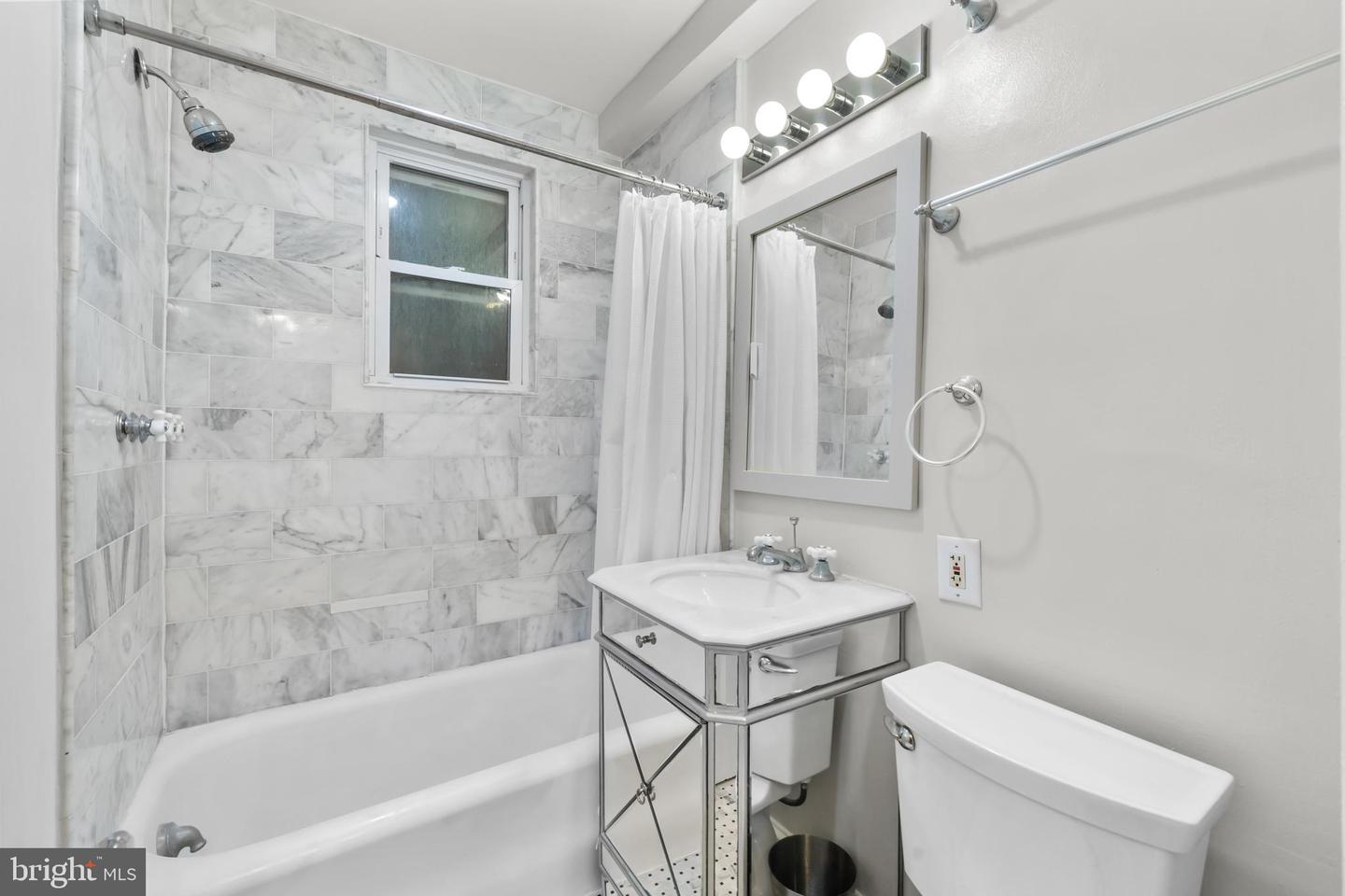 3600 CONNECTICUT AVE NW #202, WASHINGTON, District Of Columbia 20008, 1 Bedroom Bedrooms, ,1 BathroomBathrooms,Residential,For sale,3600 CONNECTICUT AVE NW #202,DCDC2226522 MLS # DCDC2226522