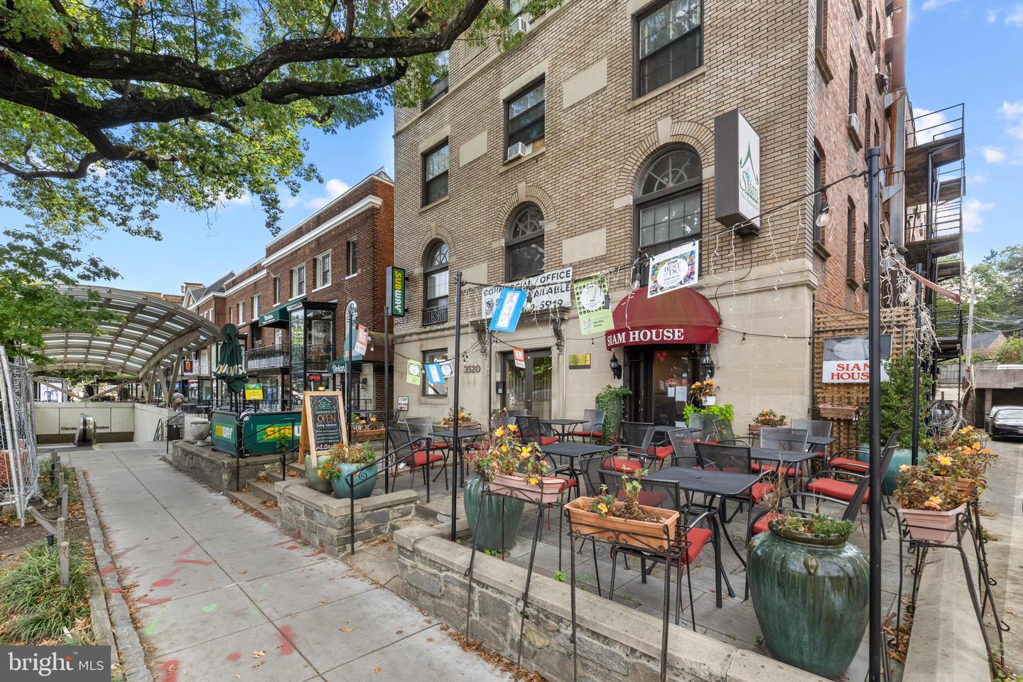 3600 CONNECTICUT AVE NW #202, WASHINGTON, District Of Columbia 20008, 1 Bedroom Bedrooms, ,1 BathroomBathrooms,Residential,For sale,3600 CONNECTICUT AVE NW #202,DCDC2226522 MLS # DCDC2226522