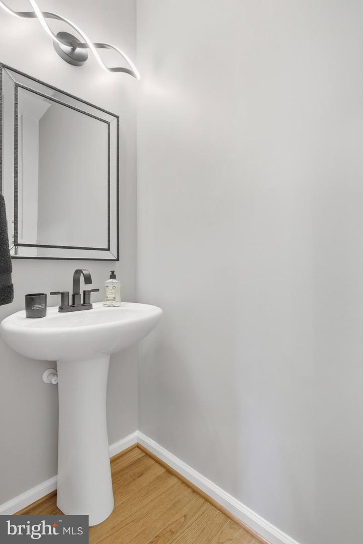 12608 AUBREY GLEN TER, WOODBRIDGE, Virginia 22192, 4 Bedrooms Bedrooms, ,3 BathroomsBathrooms,Residential,For sale,12608 AUBREY GLEN TER,VAPW2105968 MLS # VAPW2105968