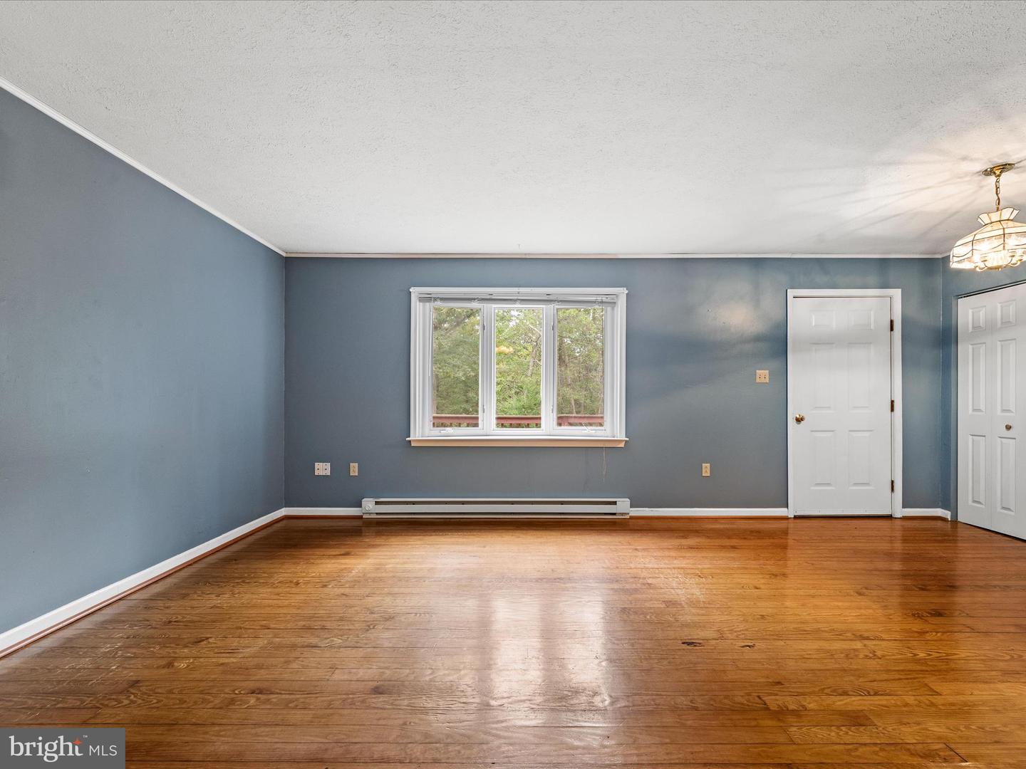 220 CHESTNUT GROVE RD, WINCHESTER, Virginia 22603, 2 Bedrooms Bedrooms, 6 Rooms Rooms,1 BathroomBathrooms,Residential,For sale,220 CHESTNUT GROVE RD,VAFV2037446 MLS # VAFV2037446