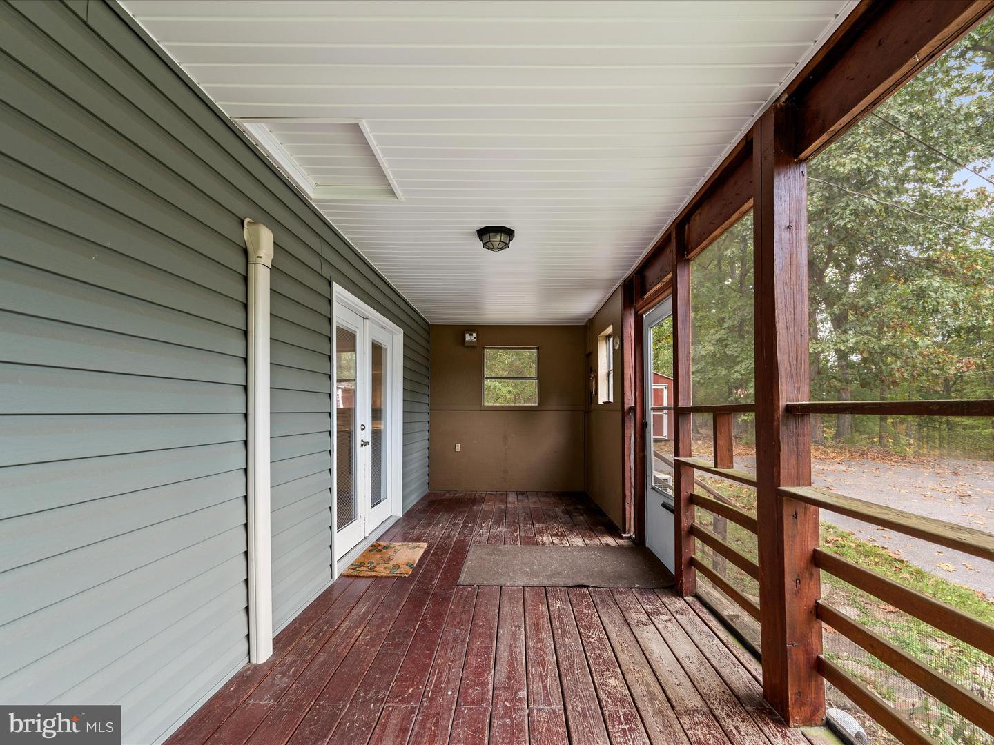 220 CHESTNUT GROVE RD, WINCHESTER, Virginia 22603, 2 Bedrooms Bedrooms, 6 Rooms Rooms,1 BathroomBathrooms,Residential,For sale,220 CHESTNUT GROVE RD,VAFV2037446 MLS # VAFV2037446