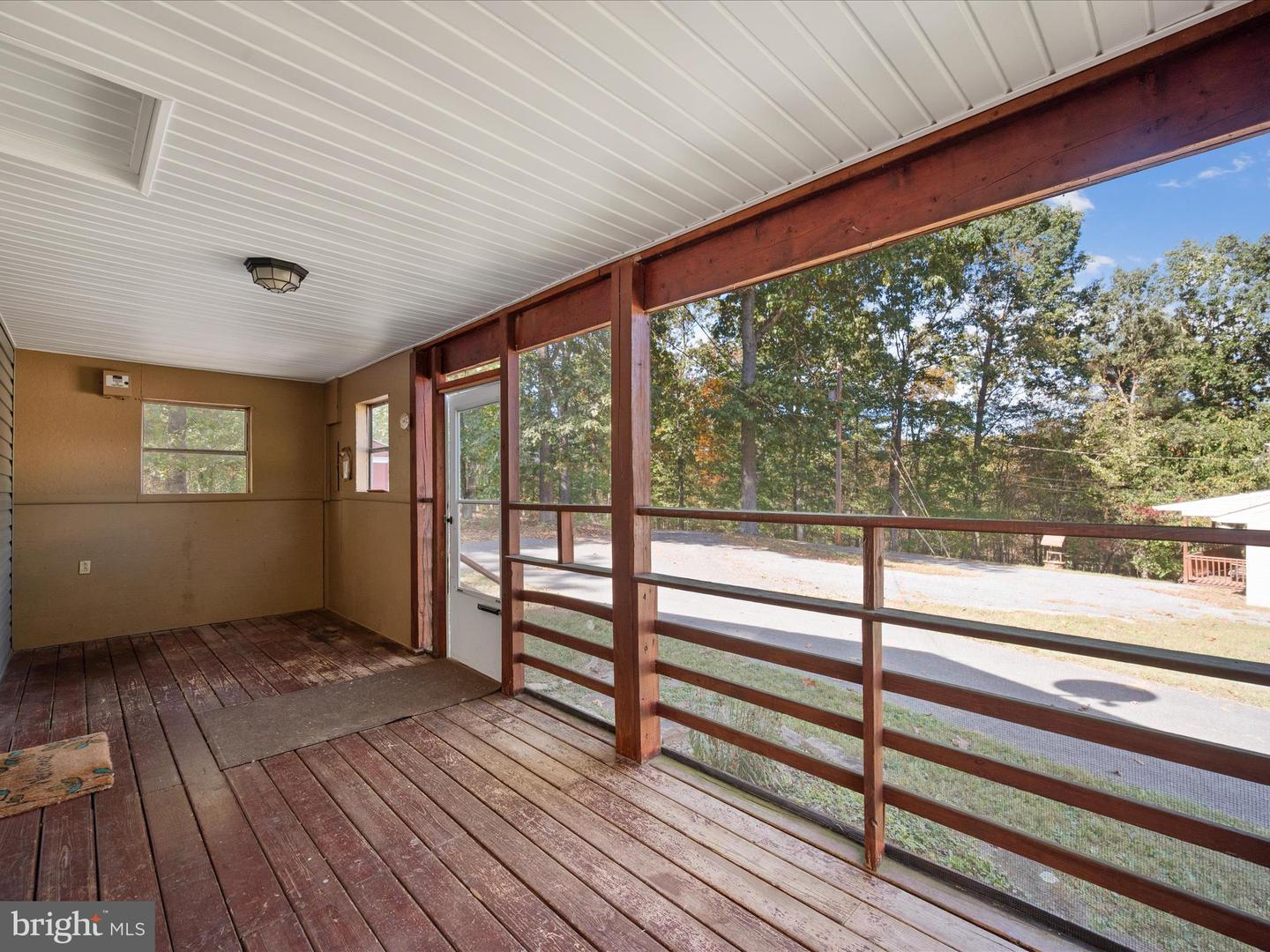 220 CHESTNUT GROVE RD, WINCHESTER, Virginia 22603, 2 Bedrooms Bedrooms, 6 Rooms Rooms,1 BathroomBathrooms,Residential,For sale,220 CHESTNUT GROVE RD,VAFV2037446 MLS # VAFV2037446