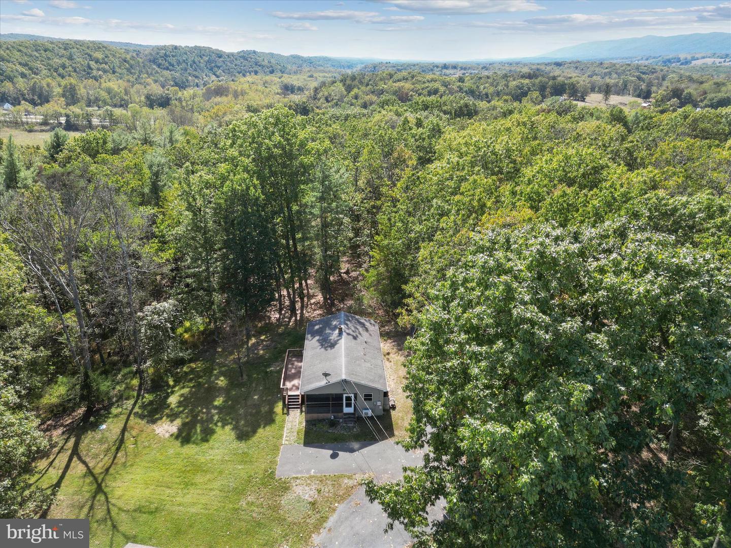 220 CHESTNUT GROVE RD, WINCHESTER, Virginia 22603, 2 Bedrooms Bedrooms, 6 Rooms Rooms,1 BathroomBathrooms,Residential,For sale,220 CHESTNUT GROVE RD,VAFV2037446 MLS # VAFV2037446