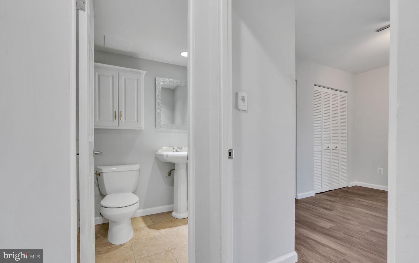6141 LEESBURG PIKE #504, FALLS CHURCH, Virginia 22041, 1 Bedroom Bedrooms, ,1 BathroomBathrooms,Residential,For sale,6141 LEESBURG PIKE #504,VAFX2274724 MLS # VAFX2274724