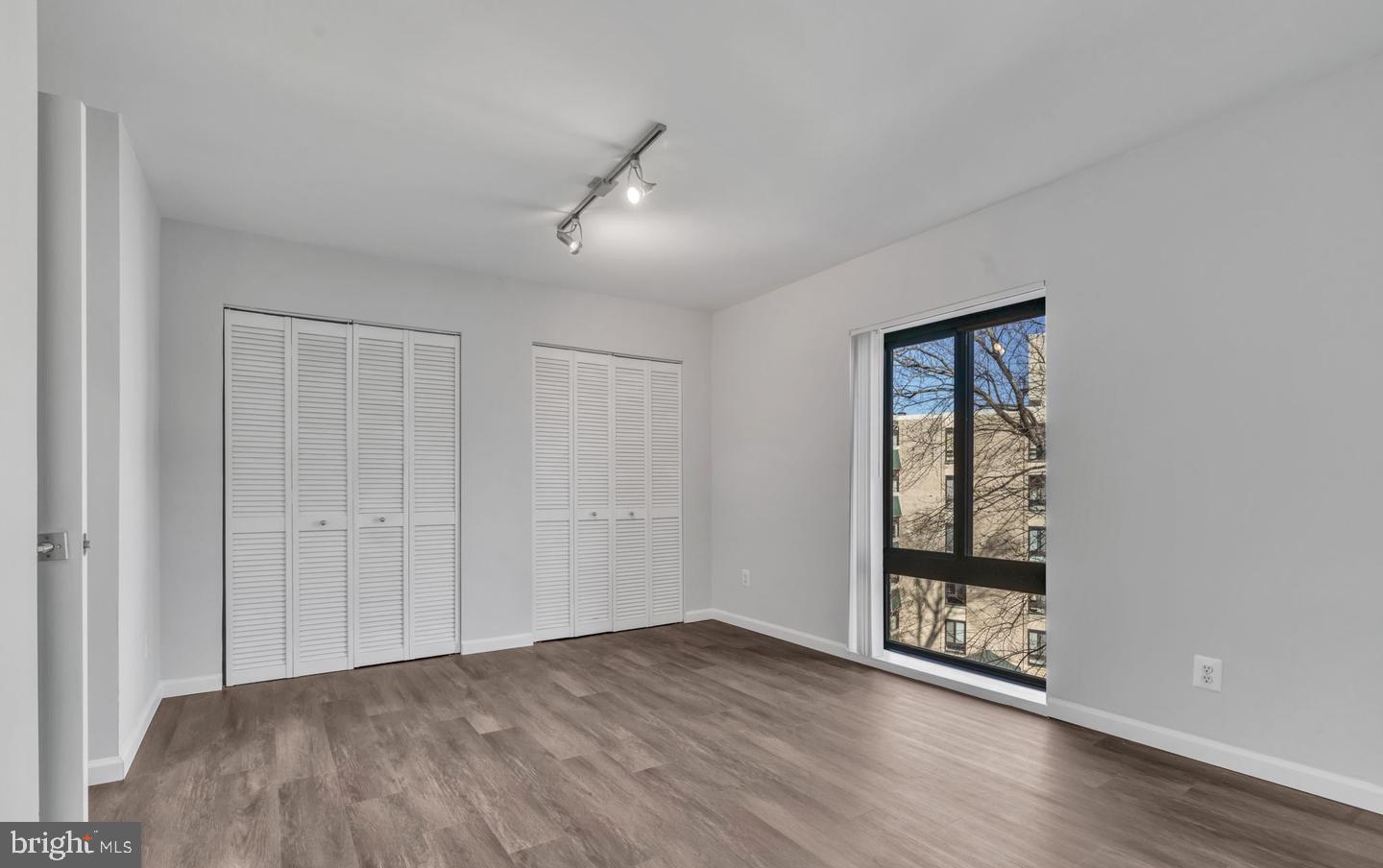 6141 LEESBURG PIKE #504, FALLS CHURCH, Virginia 22041, 1 Bedroom Bedrooms, ,1 BathroomBathrooms,Residential,For sale,6141 LEESBURG PIKE #504,VAFX2274724 MLS # VAFX2274724