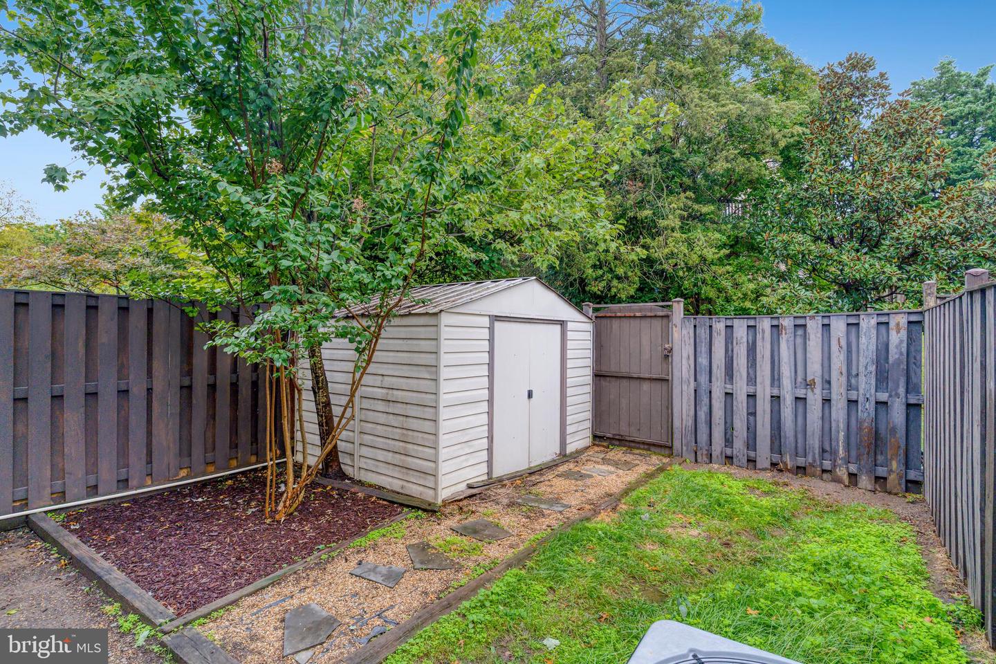 1127 SHANNON PL, HERNDON, Virginia 20170, 3 Bedrooms Bedrooms, ,2 BathroomsBathrooms,Residential,For sale,1127 SHANNON PL,VAFX2274792 MLS # VAFX2274792