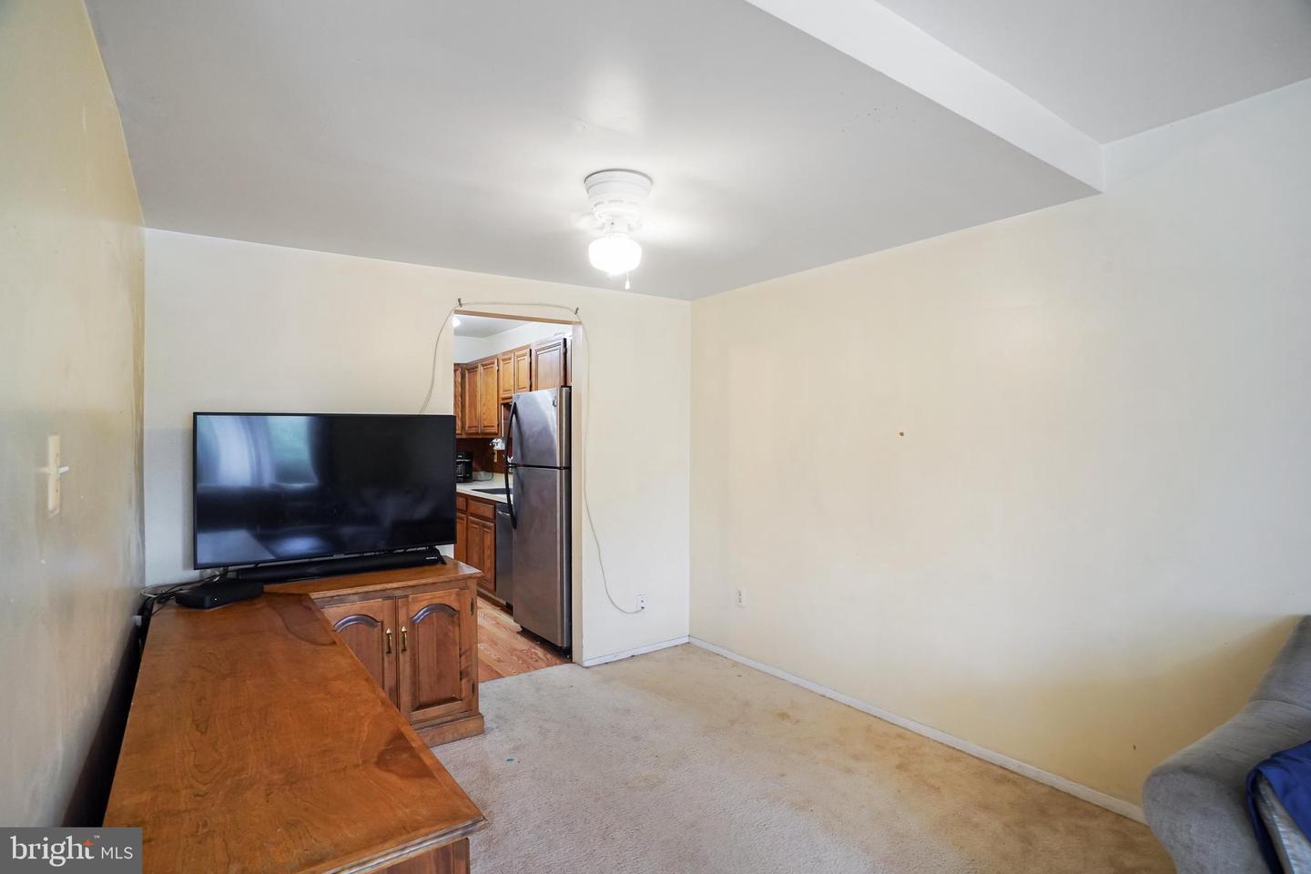 1127 SHANNON PL, HERNDON, Virginia 20170, 3 Bedrooms Bedrooms, ,2 BathroomsBathrooms,Residential,For sale,1127 SHANNON PL,VAFX2274792 MLS # VAFX2274792