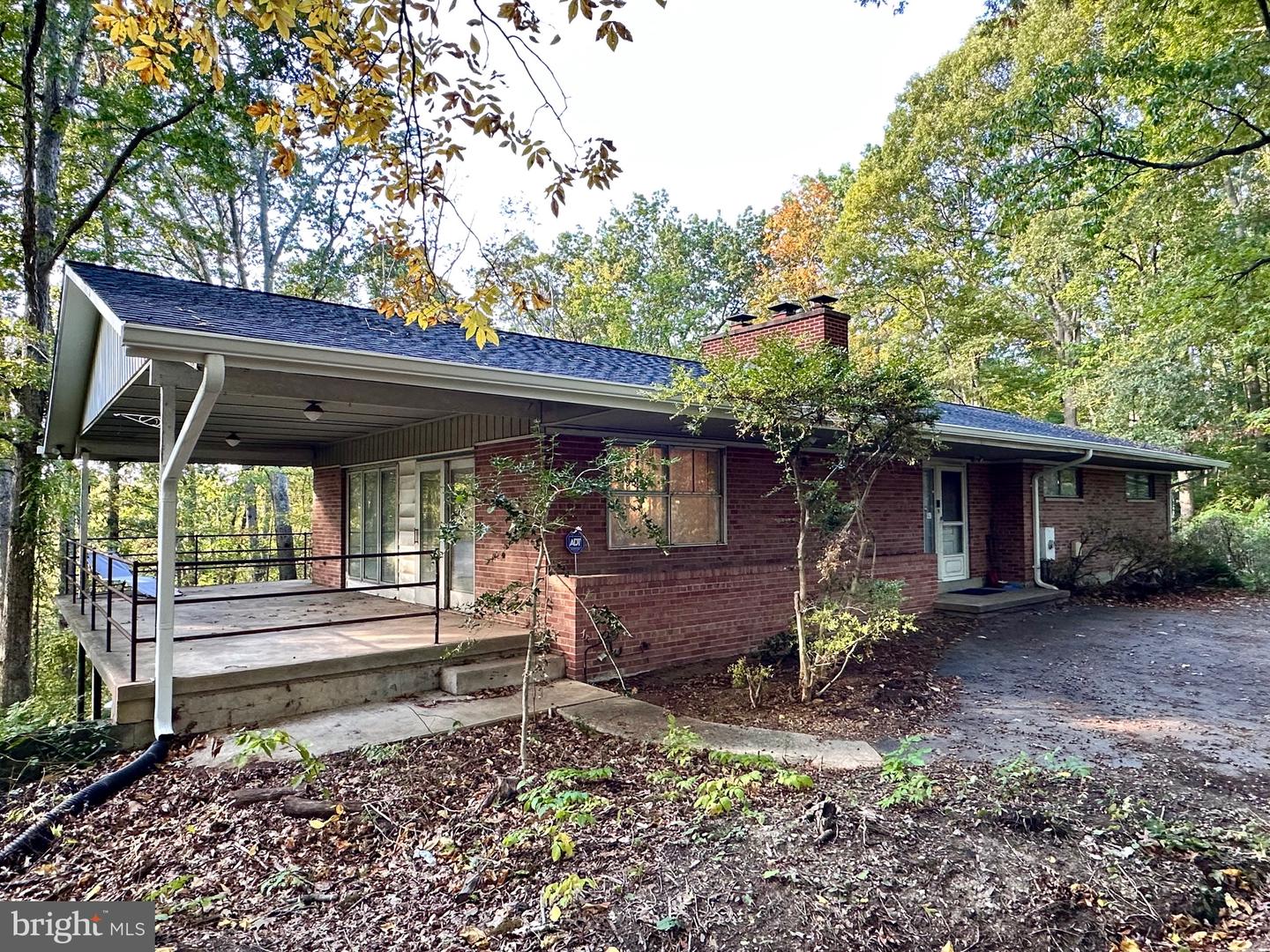 7230 LACKAWANNA DR, SPRINGFIELD, Virginia 22150, 3 Bedrooms Bedrooms, ,2 BathroomsBathrooms,Residential,For sale,7230 LACKAWANNA DR,VAFX2274880 MLS # VAFX2274880