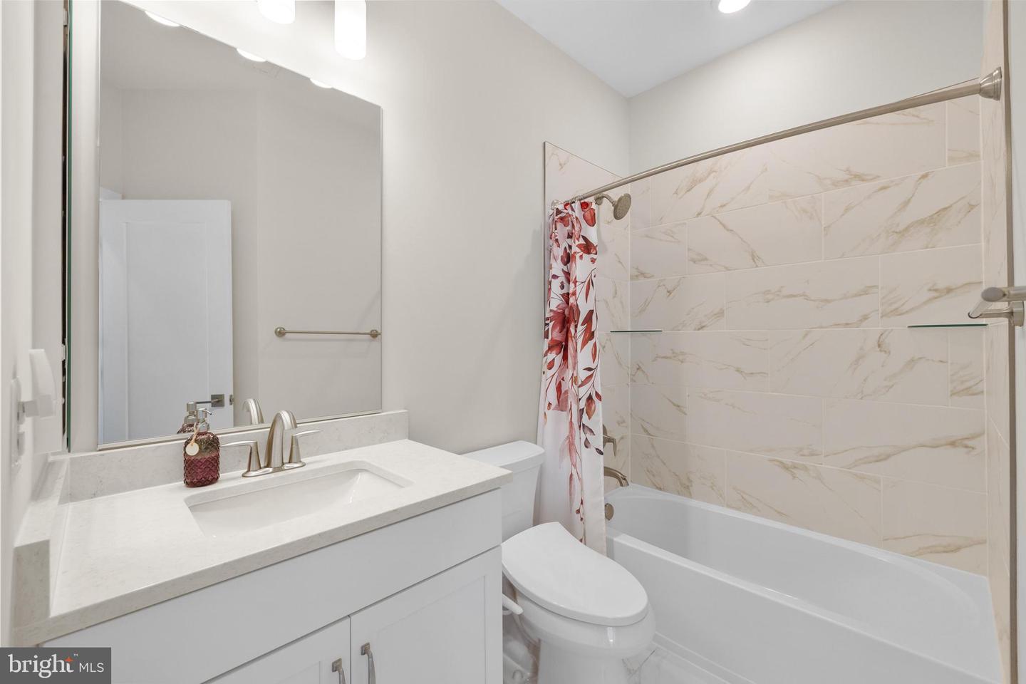 23158 HORSESHOE TRAIL SQUARE, ASHBURN, Virginia 20148, 5 Bedrooms Bedrooms, ,4 BathroomsBathrooms,Residential,For sale,23158 HORSESHOE TRAIL SQUARE,VALO2109096 MLS # VALO2109096