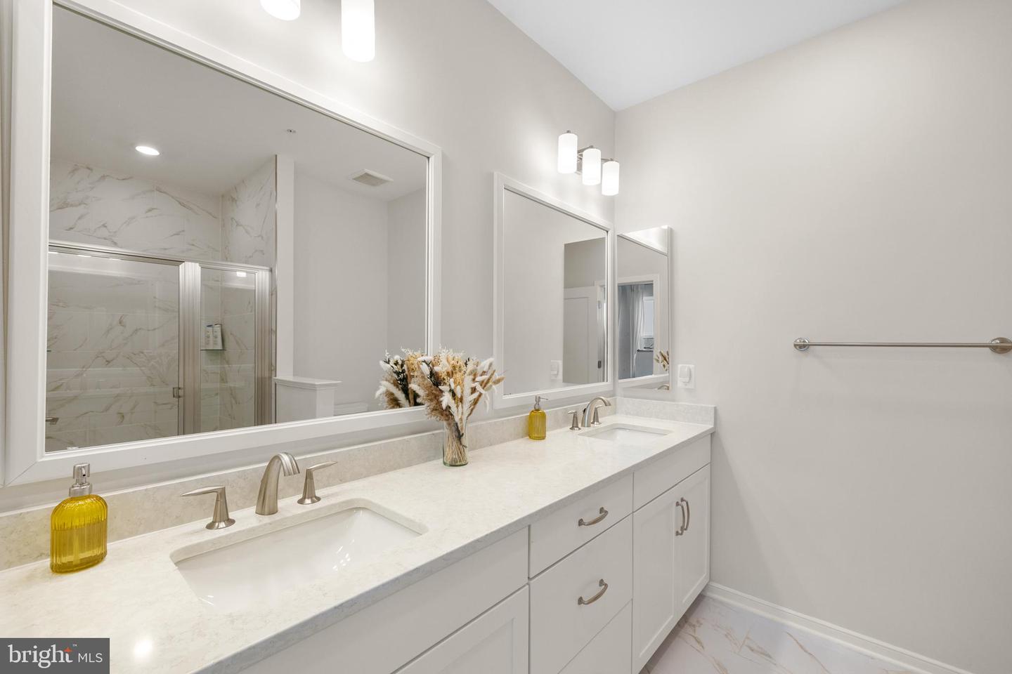 23158 HORSESHOE TRAIL SQUARE, ASHBURN, Virginia 20148, 5 Bedrooms Bedrooms, ,4 BathroomsBathrooms,Residential,For sale,23158 HORSESHOE TRAIL SQUARE,VALO2109096 MLS # VALO2109096