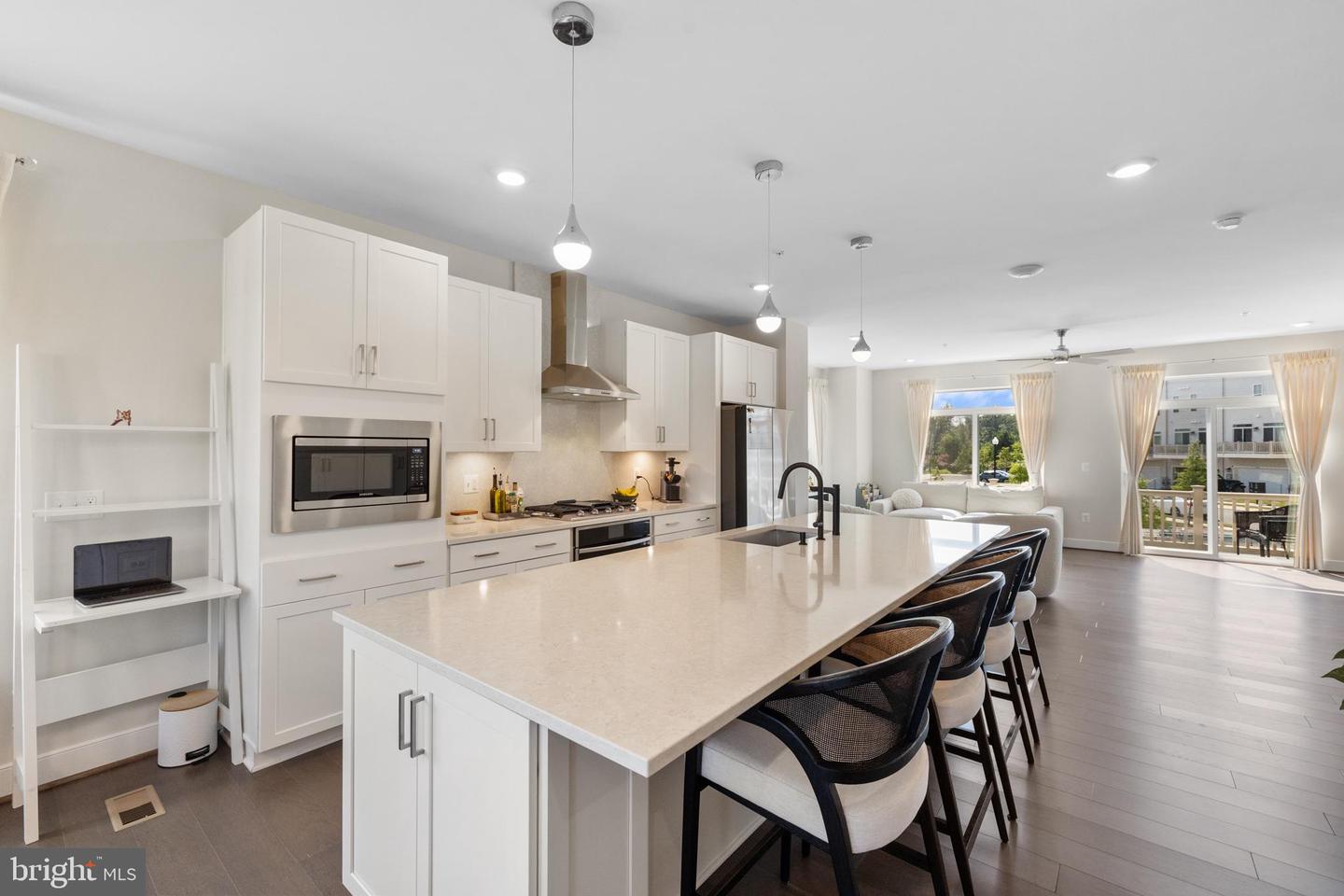 23158 HORSESHOE TRAIL SQUARE, ASHBURN, Virginia 20148, 5 Bedrooms Bedrooms, ,4 BathroomsBathrooms,Residential,For sale,23158 HORSESHOE TRAIL SQUARE,VALO2109096 MLS # VALO2109096