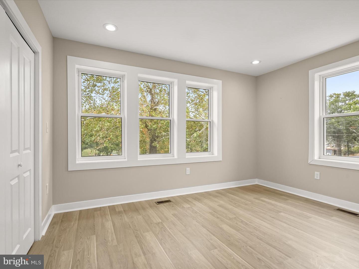 5728 8TH ST NW, WASHINGTON, District Of Columbia 20011, 3 Bedrooms Bedrooms, ,3 BathroomsBathrooms,Residential,For sale,5728 8TH ST NW,DCDC2227494 MLS # DCDC2227494