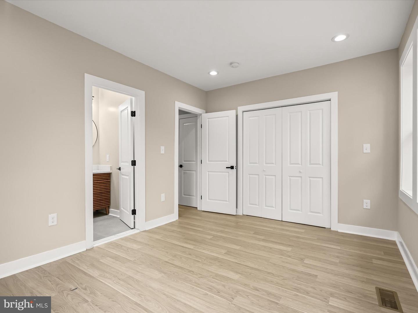 5728 8TH ST NW, WASHINGTON, District Of Columbia 20011, 3 Bedrooms Bedrooms, ,3 BathroomsBathrooms,Residential,For sale,5728 8TH ST NW,DCDC2227494 MLS # DCDC2227494