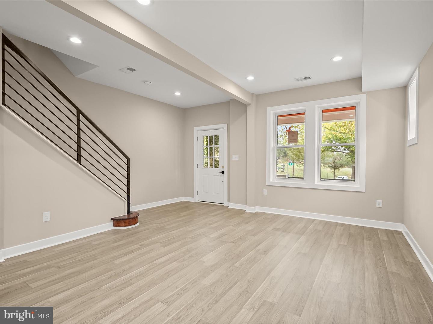 5728 8TH ST NW, WASHINGTON, District Of Columbia 20011, 3 Bedrooms Bedrooms, ,3 BathroomsBathrooms,Residential,For sale,5728 8TH ST NW,DCDC2227494 MLS # DCDC2227494