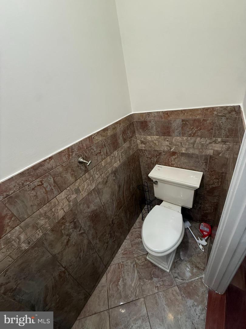5405 BROOKLAND RD, ALEXANDRIA, Virginia 22310, 4 Bedrooms Bedrooms, ,2 BathroomsBathrooms,Residential,For sale,5405 BROOKLAND RD,VAFX2274928 MLS # VAFX2274928