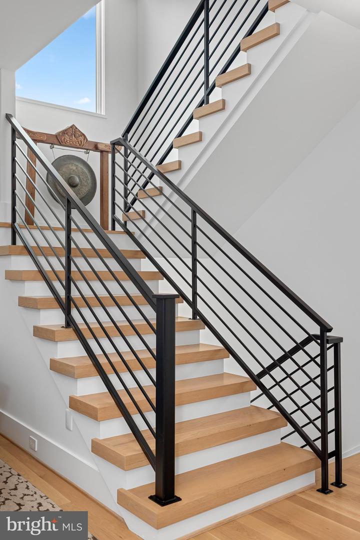5624 SHERIER PL NW, WASHINGTON, District Of Columbia 20016, 6 Bedrooms Bedrooms, ,5 BathroomsBathrooms,Residential,For sale,5624 SHERIER PL NW,DCDC2227500 MLS # DCDC2227500