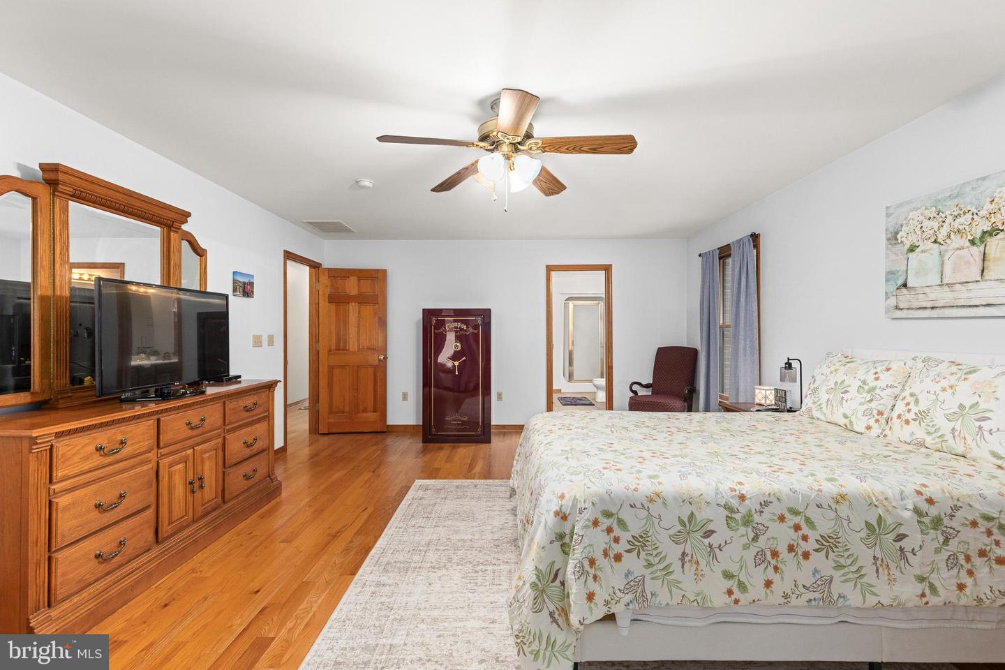 21246 CLARKS MOUNTAIN RD, RAPIDAN, Virginia 22733, 3 Bedrooms Bedrooms, ,3 BathroomsBathrooms,Residential,For sale,21246 CLARKS MOUNTAIN RD,VAOR2012564 MLS # VAOR2012564