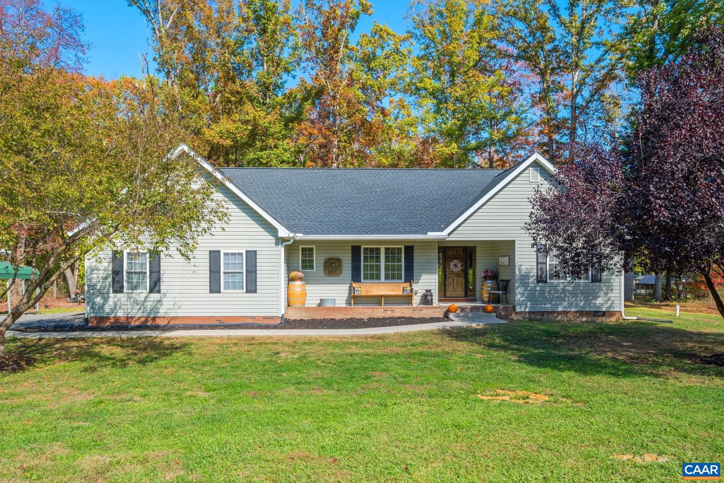 1196 HOWARDSVILLE TPKE, STUARTS DRAFT, Virginia 24477, 3 Bedrooms Bedrooms, ,2 BathroomsBathrooms,Residential,For sale,1196 HOWARDSVILLE TPKE,670119 MLS # 670119