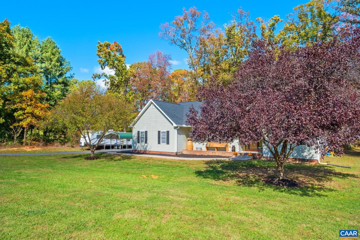 1196 HOWARDSVILLE TPKE, STUARTS DRAFT, Virginia 24477, 3 Bedrooms Bedrooms, ,2 BathroomsBathrooms,Residential,For sale,1196 HOWARDSVILLE TPKE,670119 MLS # 670119