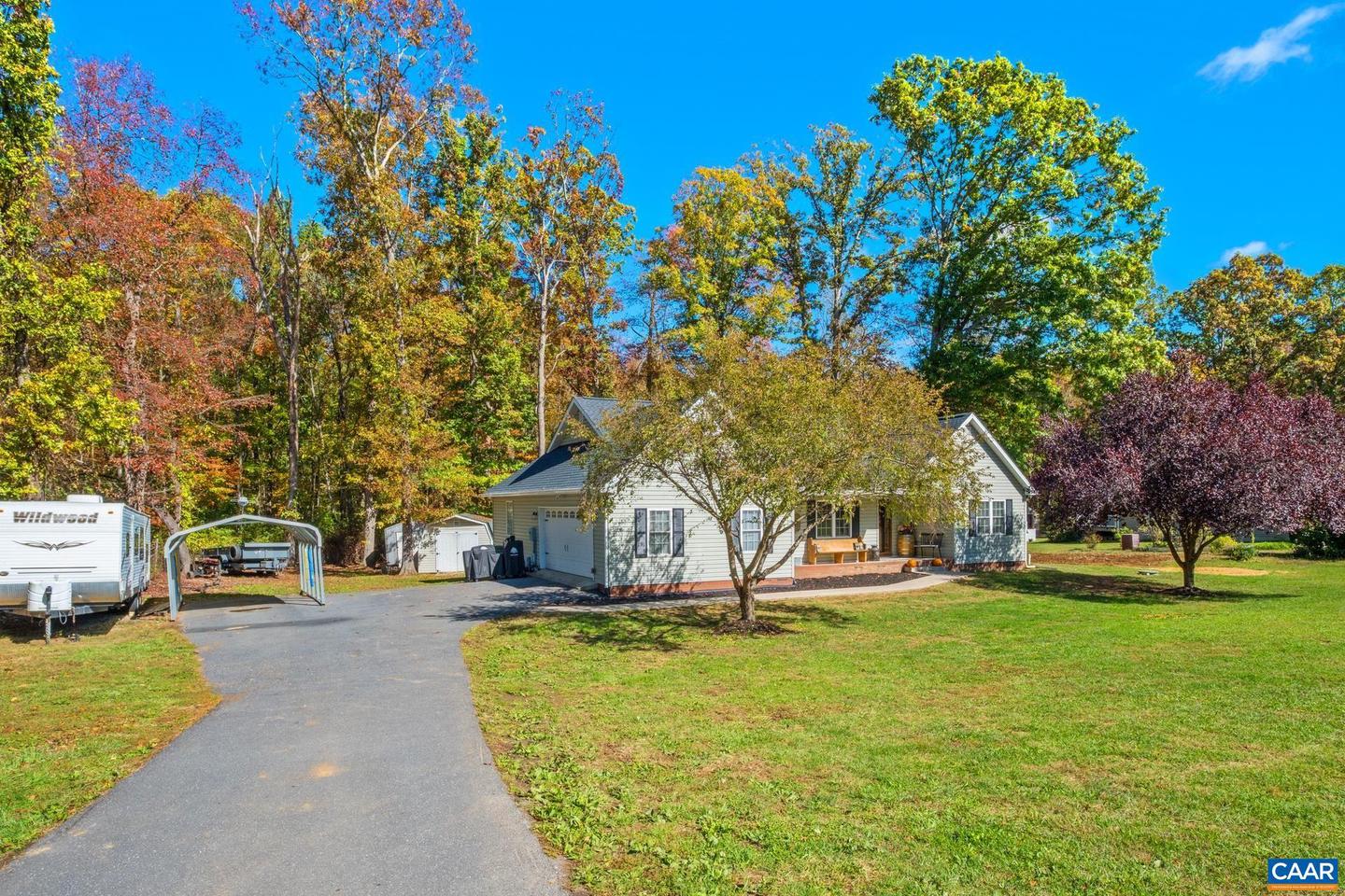 1196 HOWARDSVILLE TPKE, STUARTS DRAFT, Virginia 24477, 3 Bedrooms Bedrooms, ,2 BathroomsBathrooms,Residential,For sale,1196 HOWARDSVILLE TPKE,670119 MLS # 670119