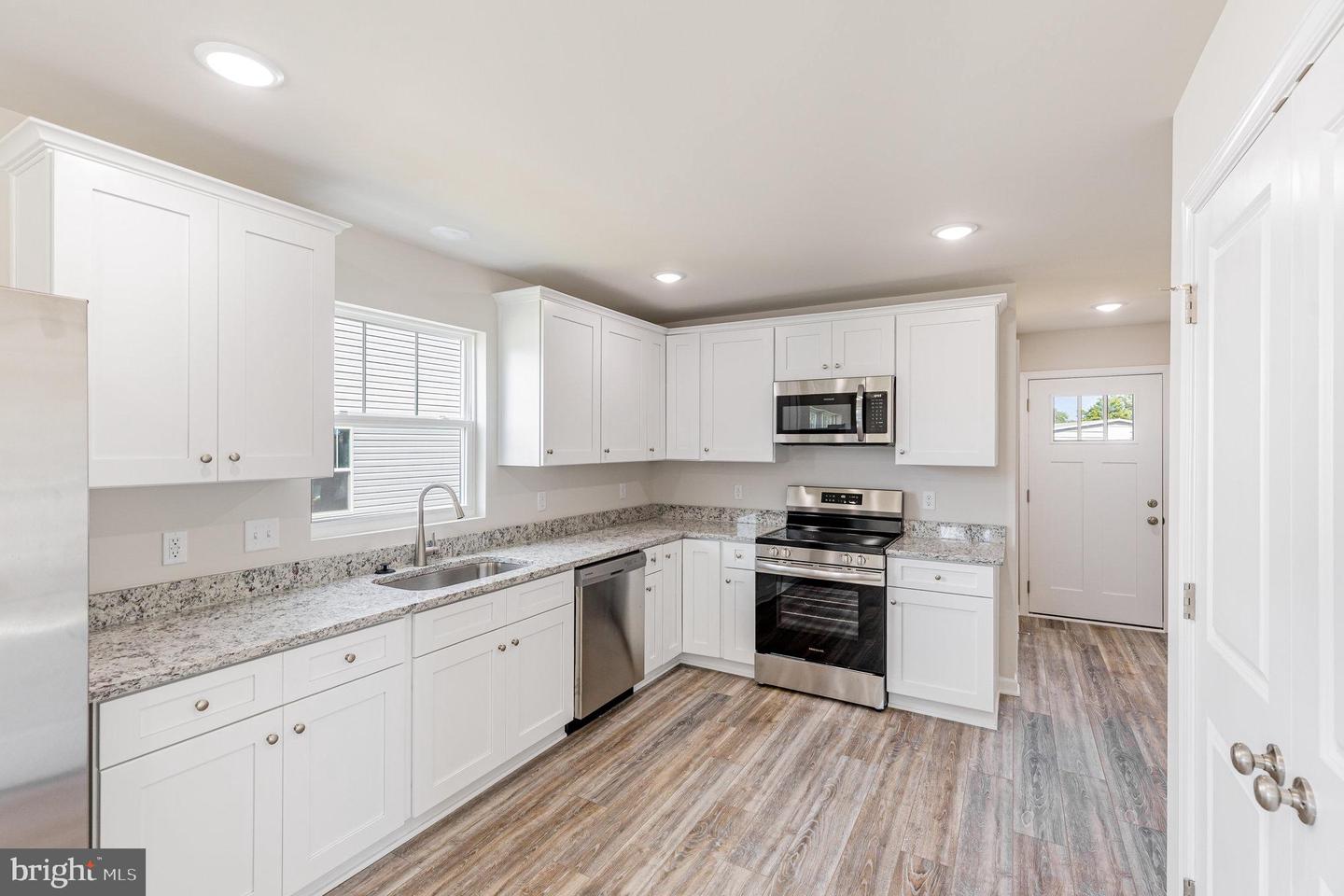 109 LONGVIEW DR, STAFFORD, Virginia 22556, 3 Bedrooms Bedrooms, ,2 BathroomsBathrooms,Residential,For sale,109 LONGVIEW DR,VAST2043580 MLS # VAST2043580