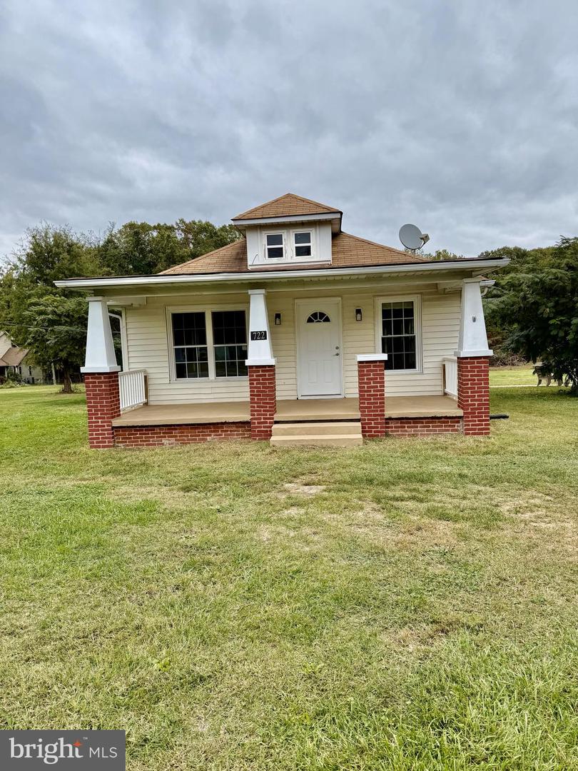 722 HARTWOOD RD, FREDERICKSBURG, Virginia 22406, 2 Bedrooms Bedrooms, ,2 BathroomsBathrooms,Residential,For sale,722 HARTWOOD RD,VAST2043582 MLS # VAST2043582