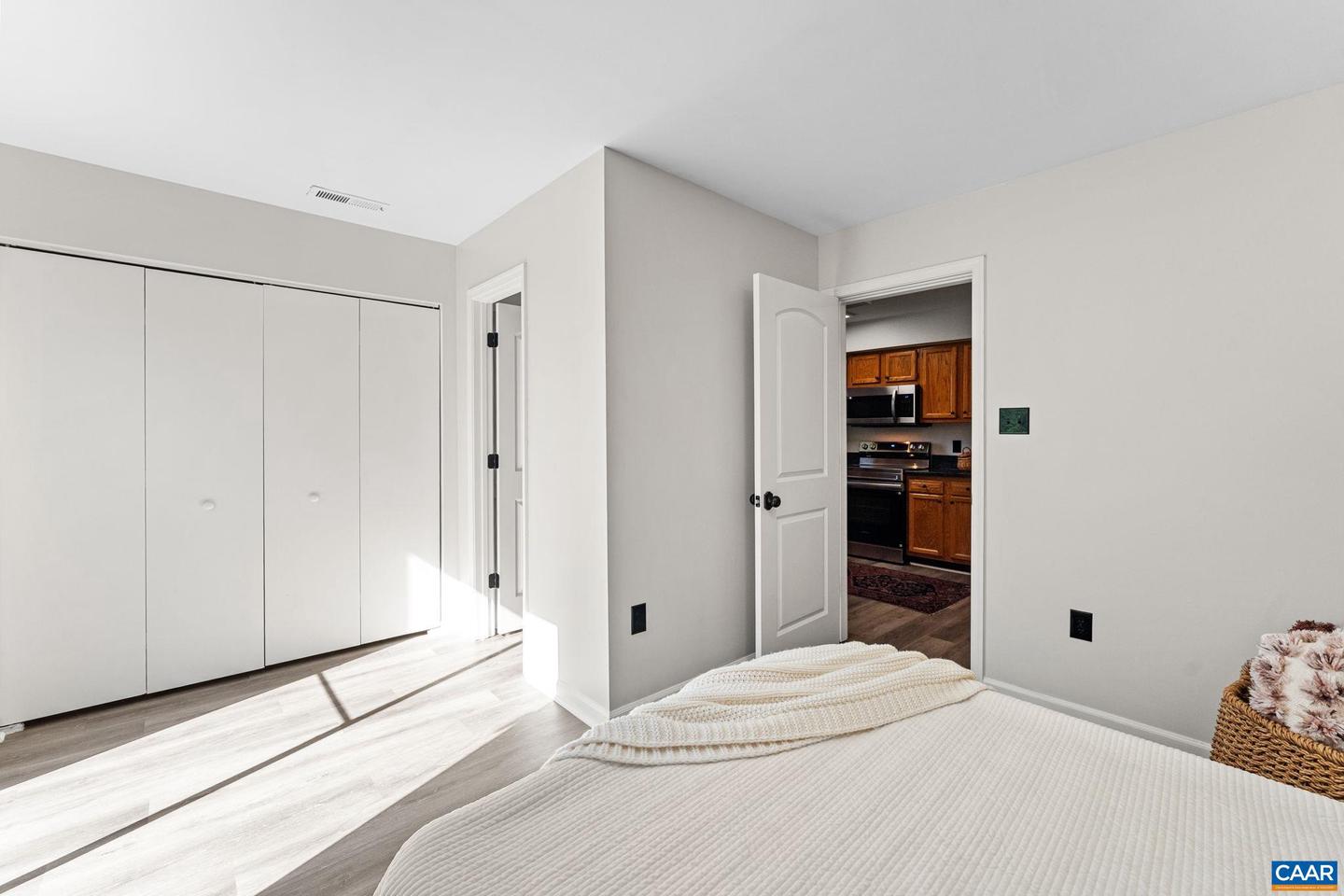 403 RIVERSIDE AVE, CHARLOTTESVILLE, Virginia 22902, 3 Bedrooms Bedrooms, ,2 BathroomsBathrooms,Residential,For sale,403 RIVERSIDE AVE,670125 MLS # 670125
